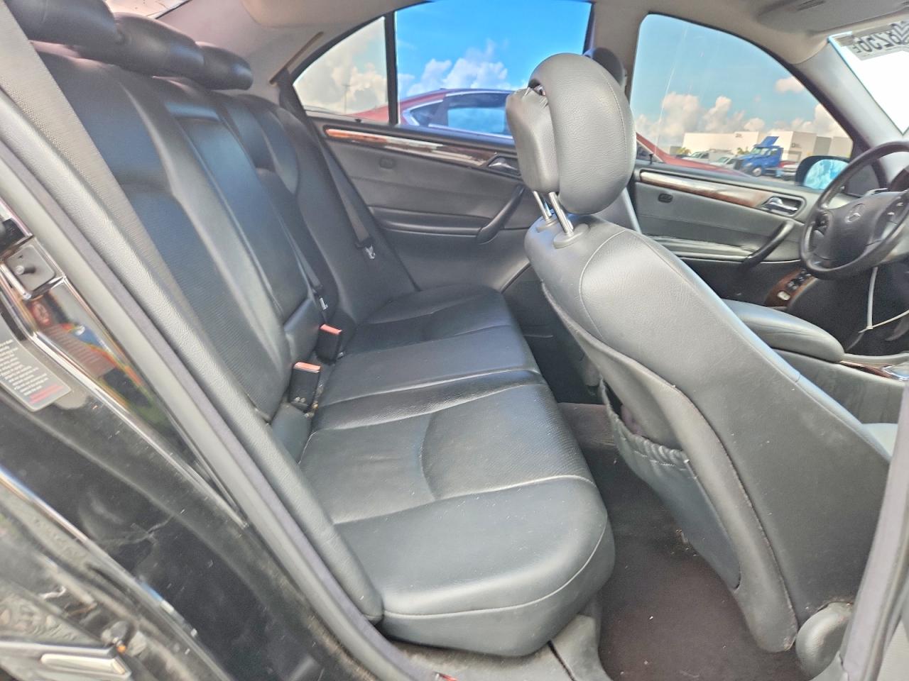 2002 Mercedes-benz C 240 Черный vin: WDBRF61J62F191311