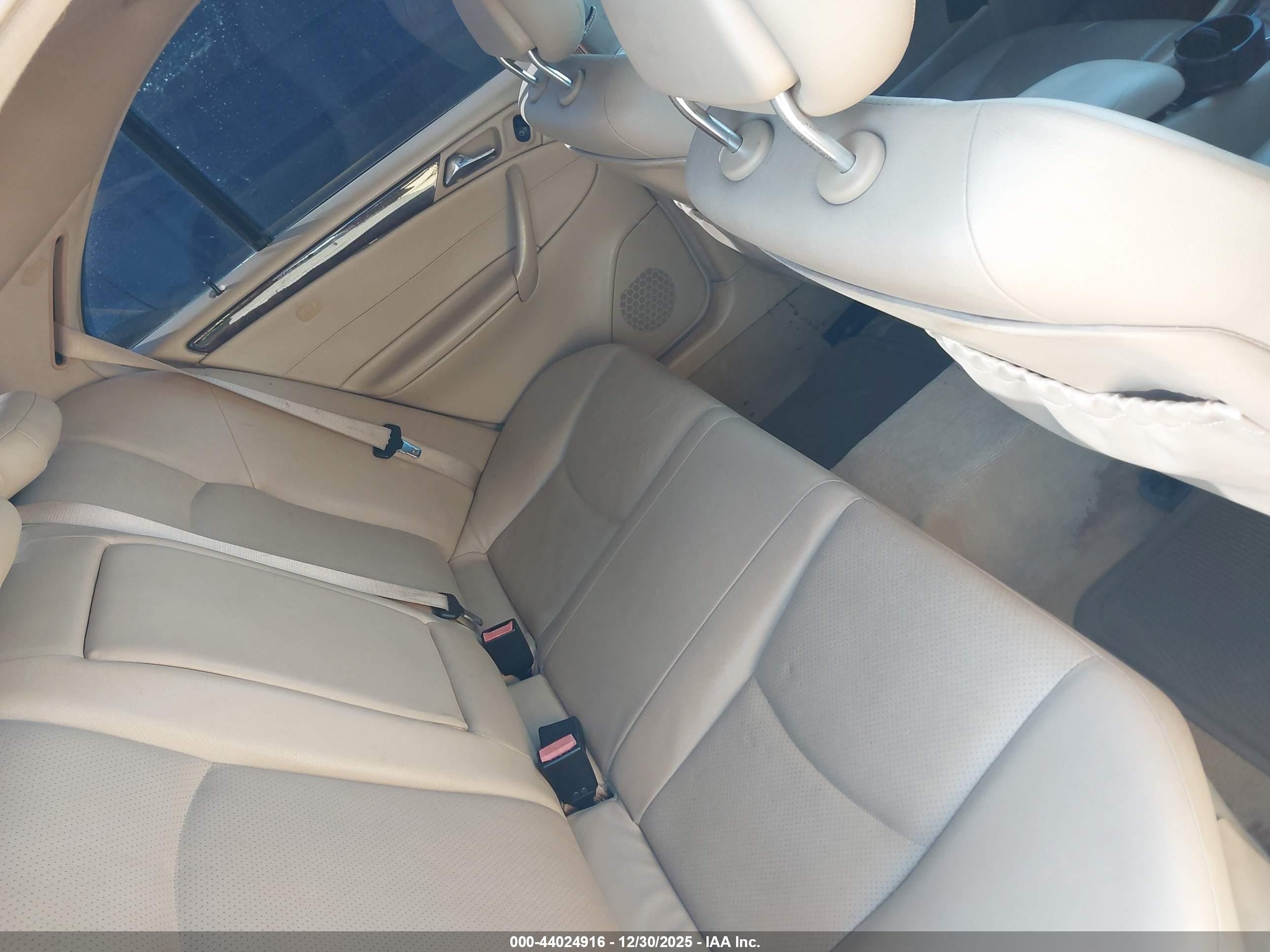2002 Mercedes-benz C 240   Gold vin: WDBRF61J62F199005