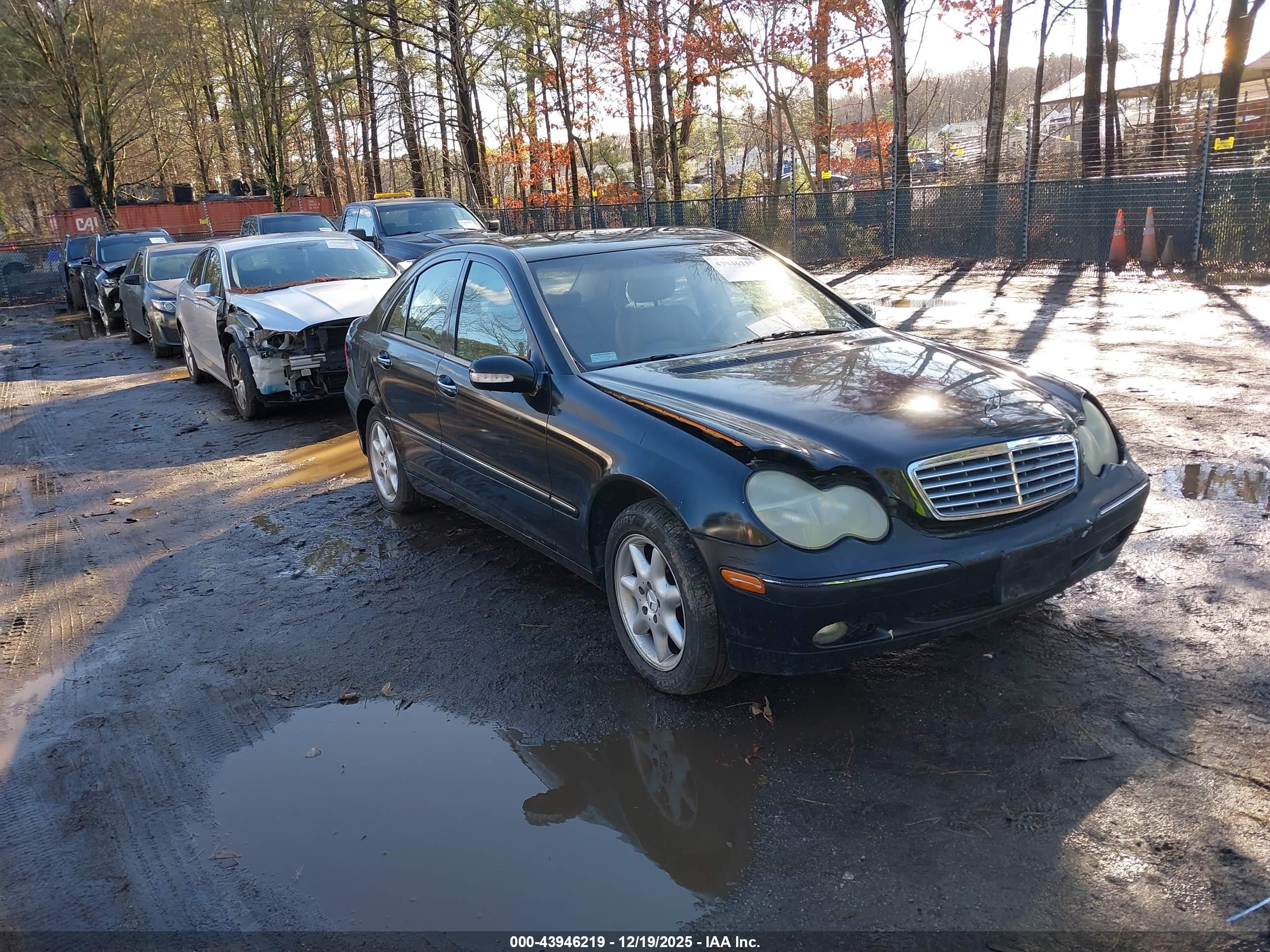 2002 Mercedes-benz C 240   Black vin: WDBRF61J62F290369