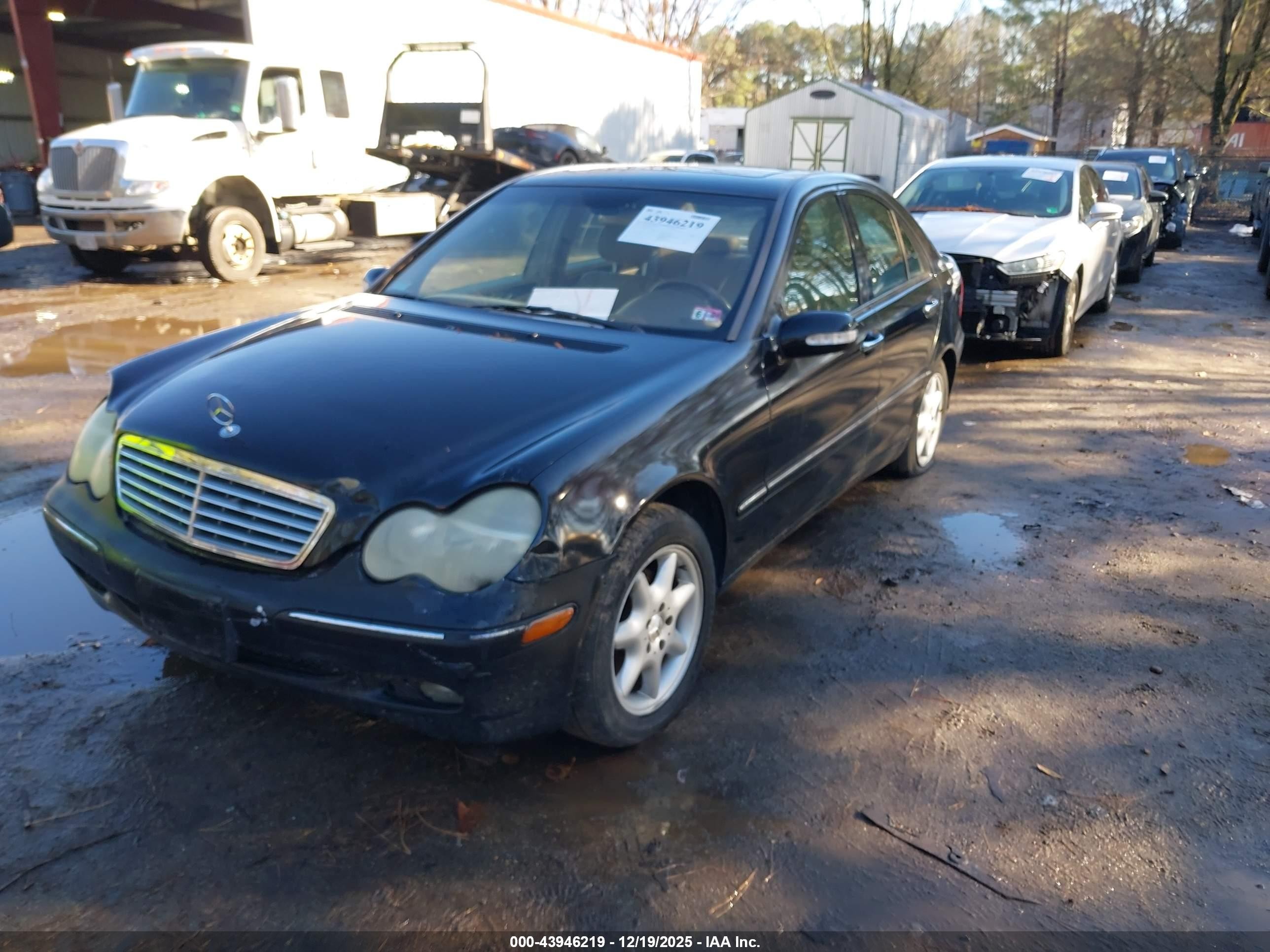 2002 Mercedes-benz C 240   Black vin: WDBRF61J62F290369