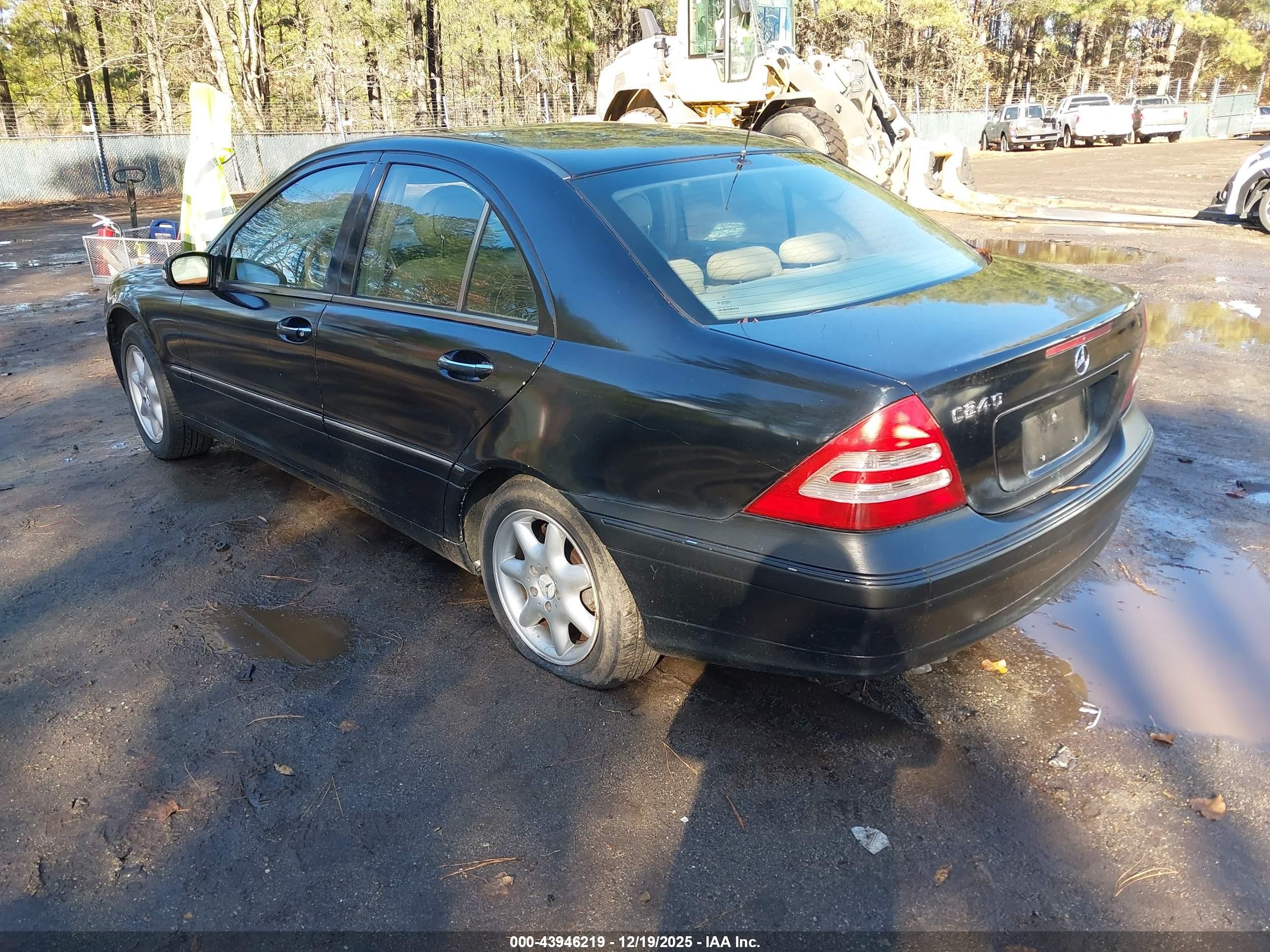 2002 Mercedes-benz C 240   Black vin: WDBRF61J62F290369