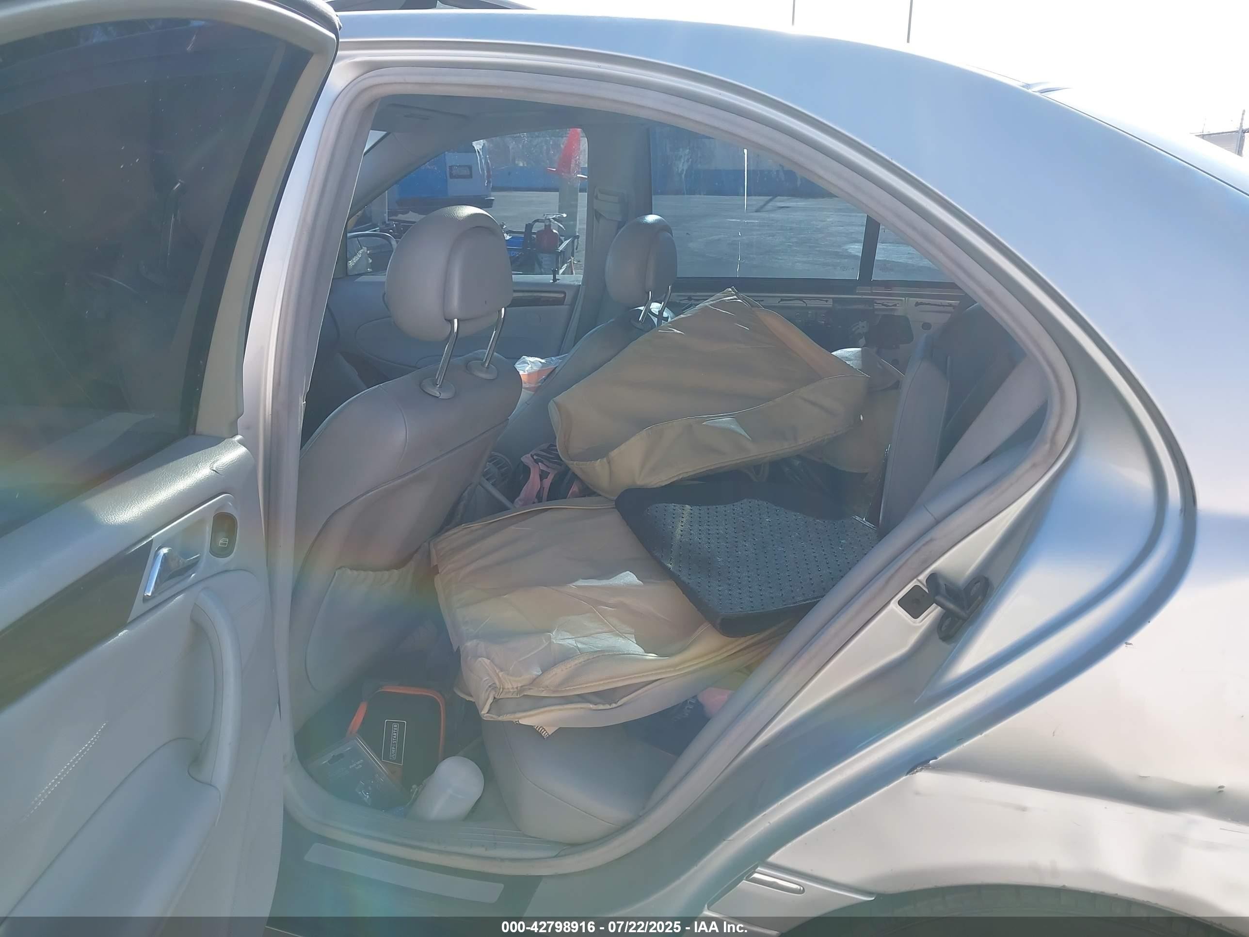 2003 Mercedes-benz C 240   Silver vin: WDBRF61J63A456890