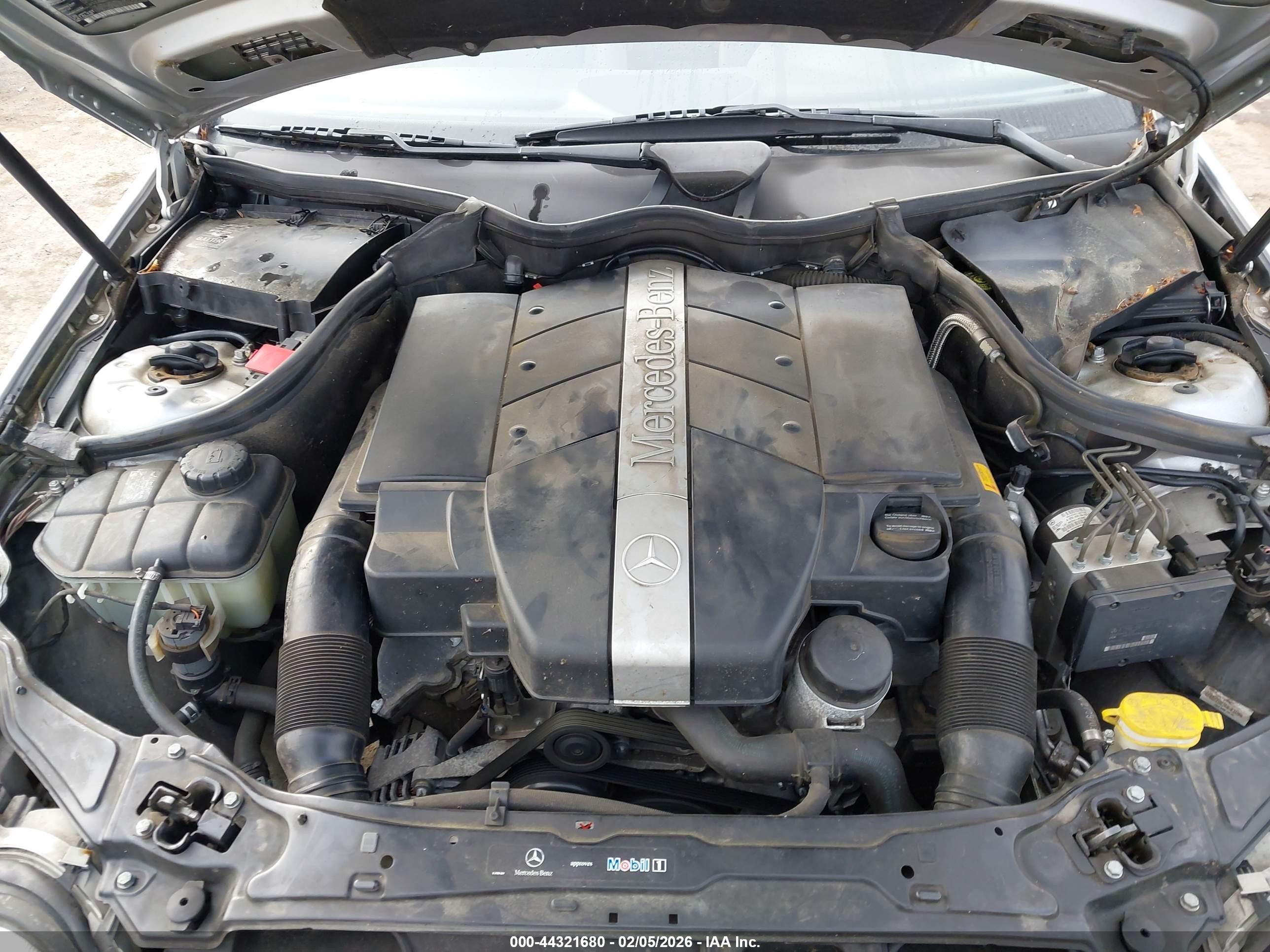 2003 Mercedes-benz C 240   Серебряный vin: WDBRF61J63A528056