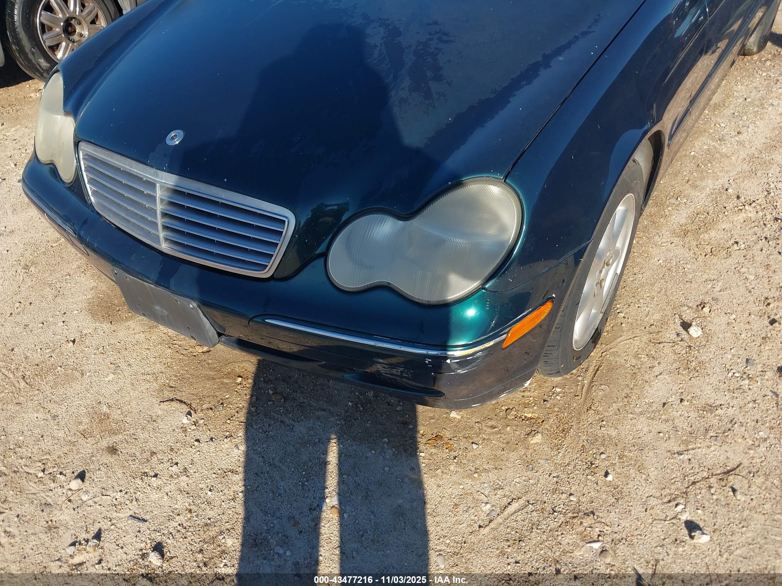 2003 Mercedes-benz C 240   Green vin: WDBRF61J63E014619