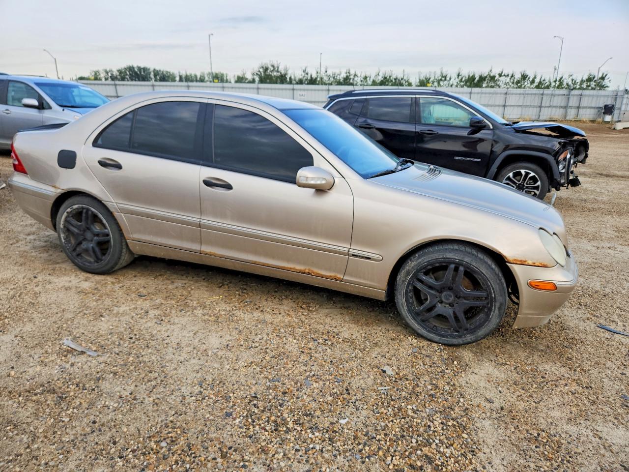 2003 Mercedes-benz C 240 Gold vin: WDBRF61J63F344240