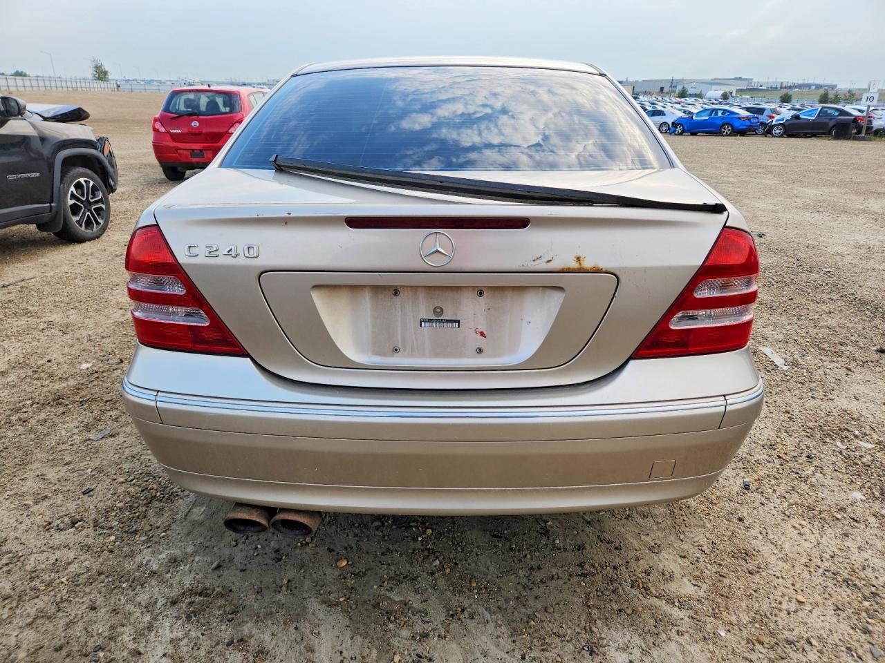 2003 Mercedes-benz C 240 Gold vin: WDBRF61J63F344240