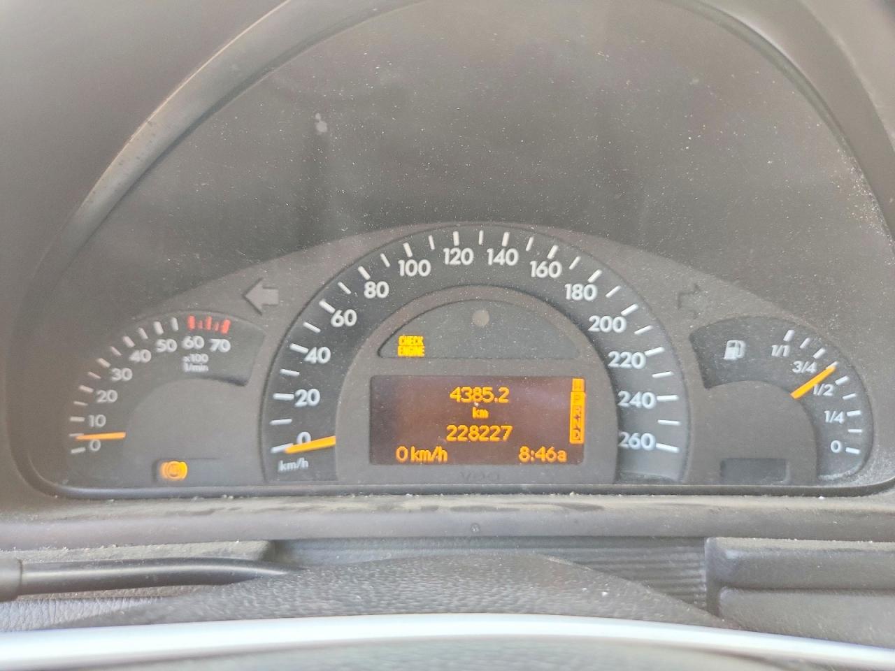2003 Mercedes-benz C 240 Gold vin: WDBRF61J63F344240