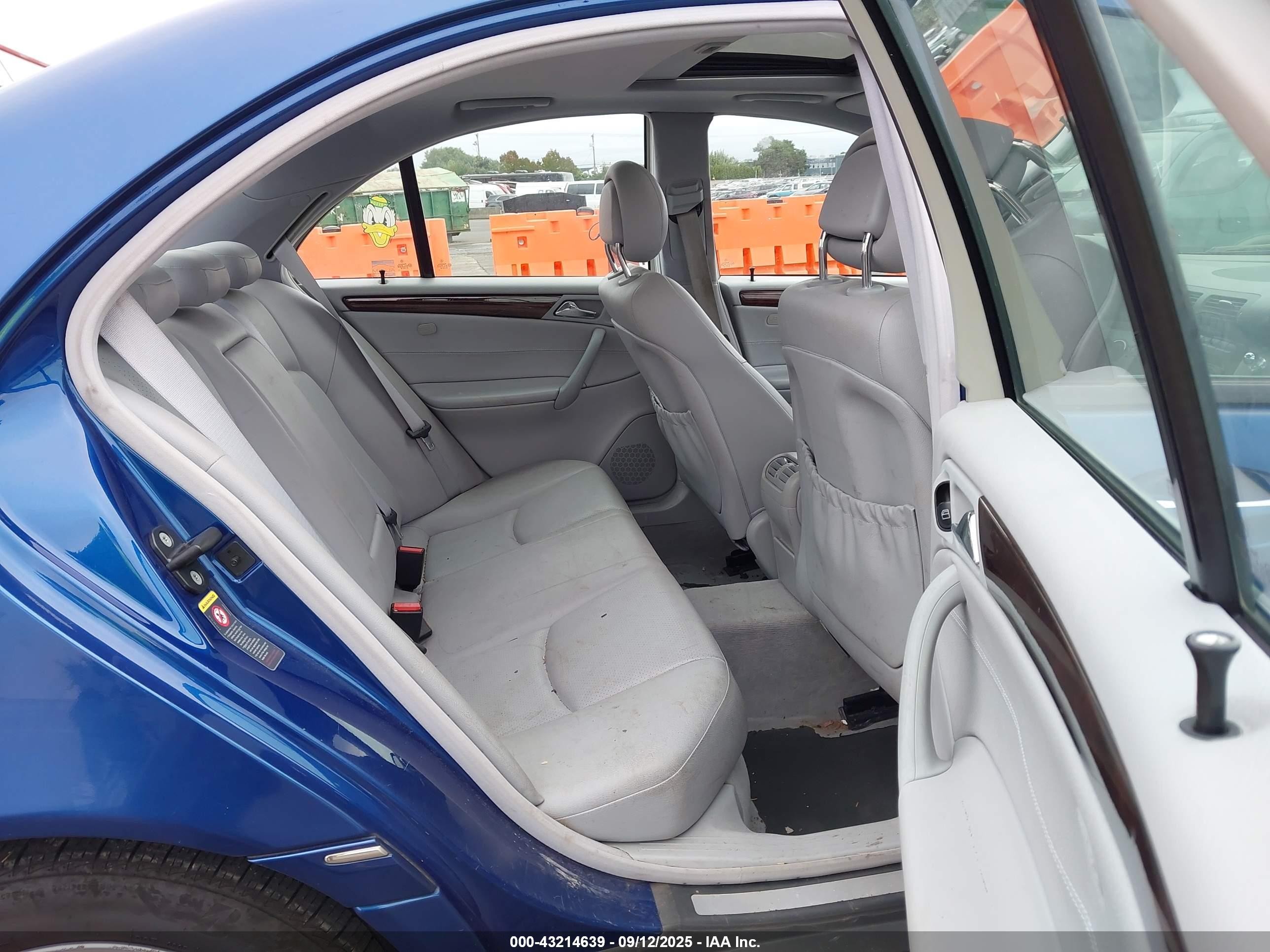 2003 Mercedes-benz C 240   Синий vin: WDBRF61J63F432172