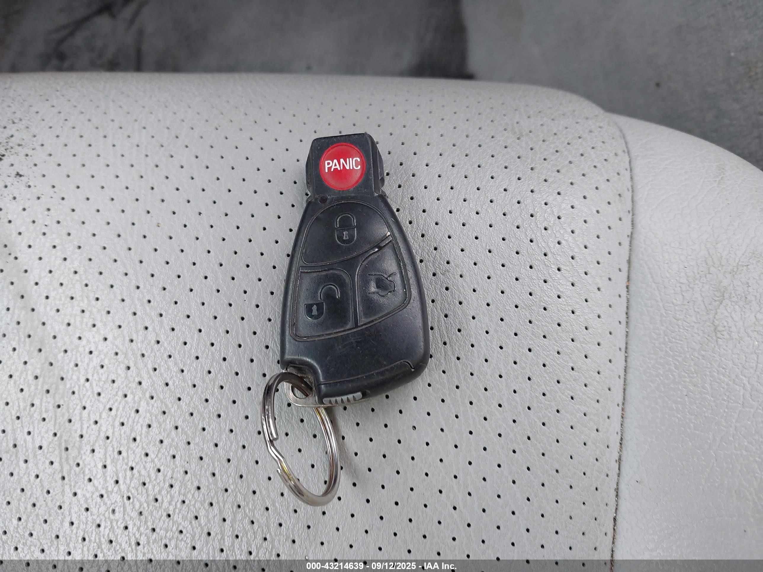 2003 Mercedes-benz C 240   Синий vin: WDBRF61J63F432172
