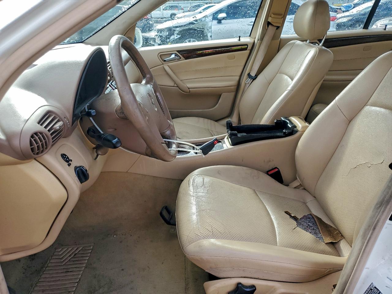 2004 Mercedes-benz C 240 Белый vin: WDBRF61J64E015545