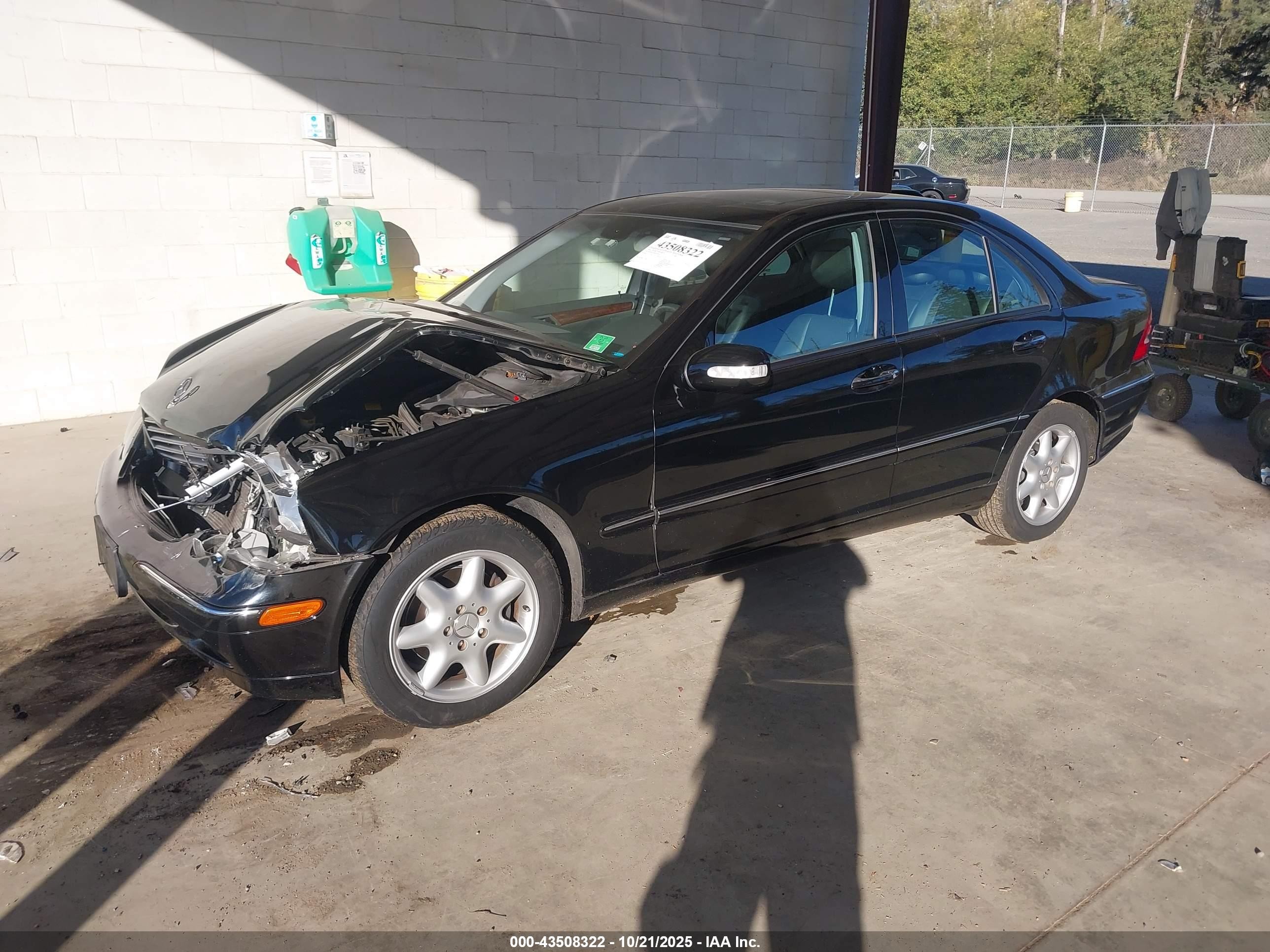 2004 Mercedes-benz C 240   Black vin: WDBRF61J64F477050
