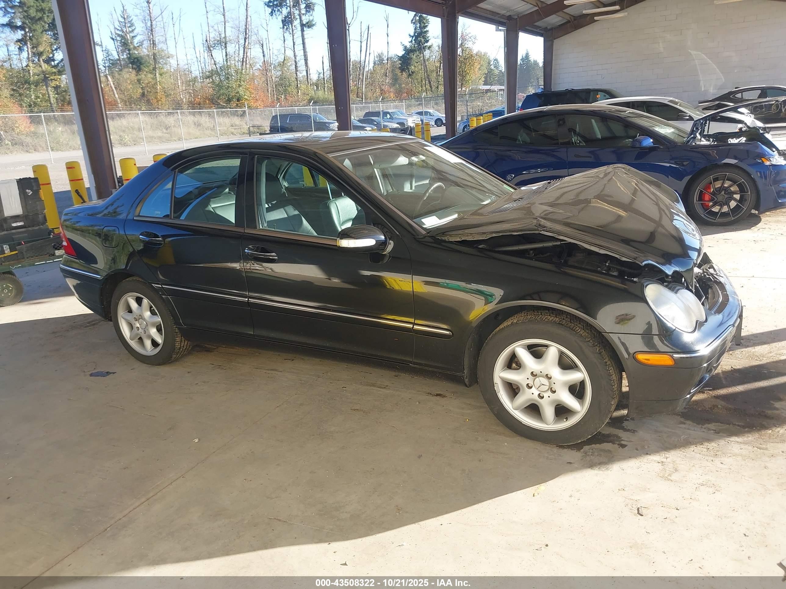 2004 Mercedes-benz C 240   Black vin: WDBRF61J64F477050