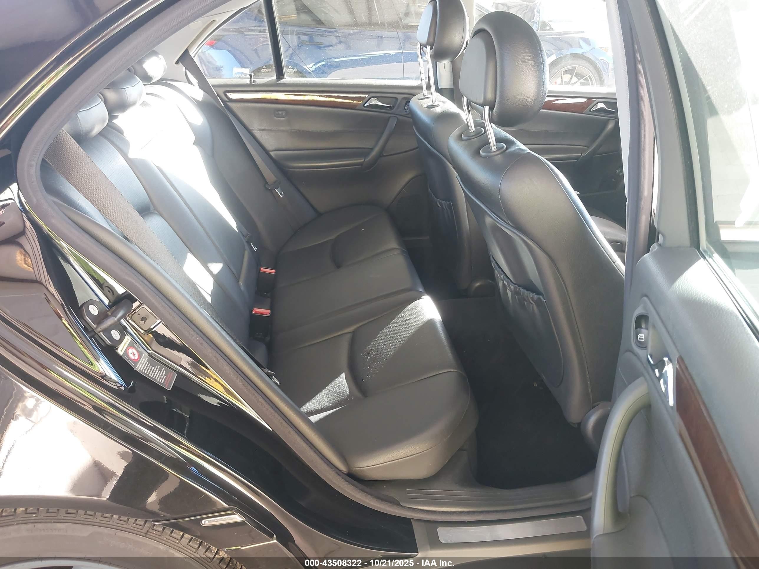 2004 Mercedes-benz C 240   Black vin: WDBRF61J64F477050