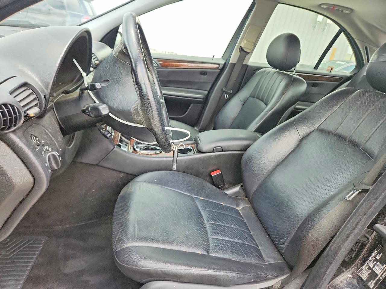 2005 Mercedes-benz C 240 Black vin: WDBRF61J65A724744
