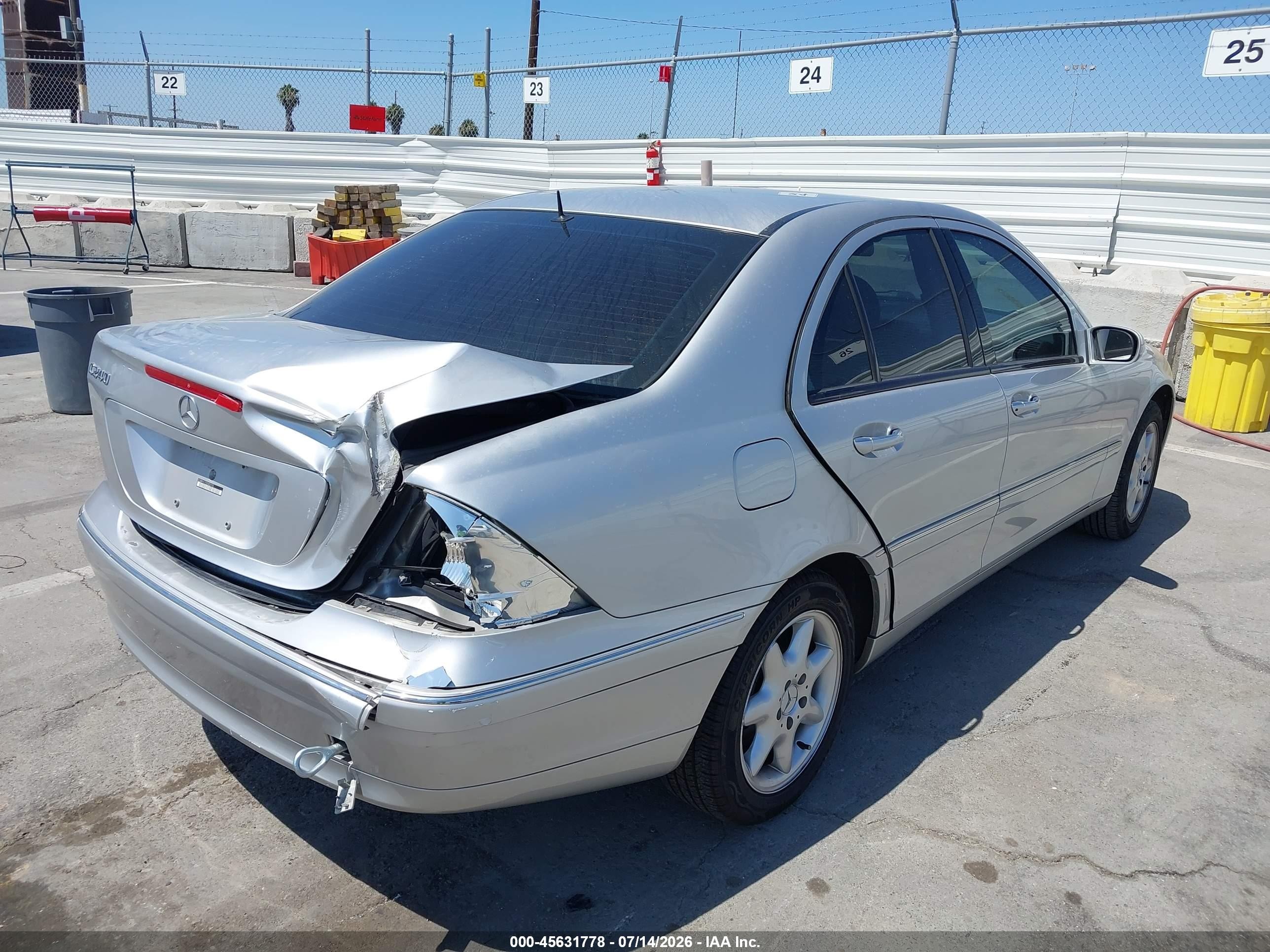 2002 Mercedes-benz C 240   Silver vin: WDBRF61J72E002770