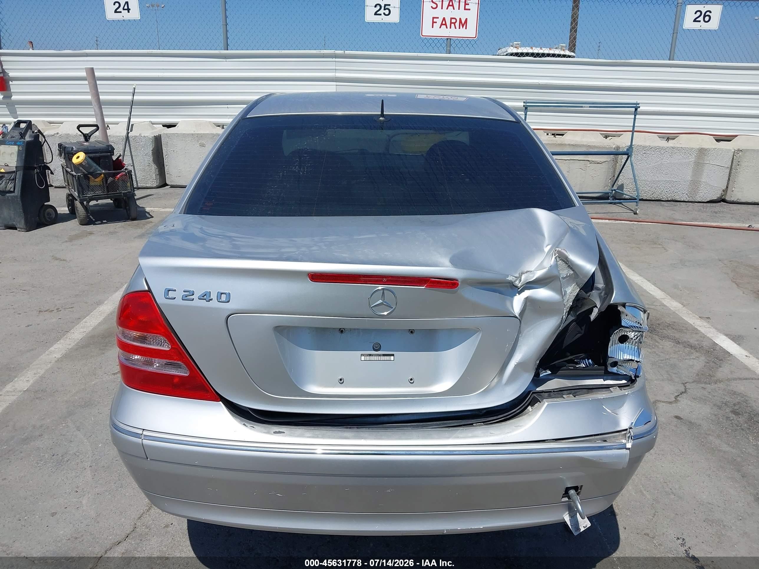 2002 Mercedes-benz C 240   Silver vin: WDBRF61J72E002770