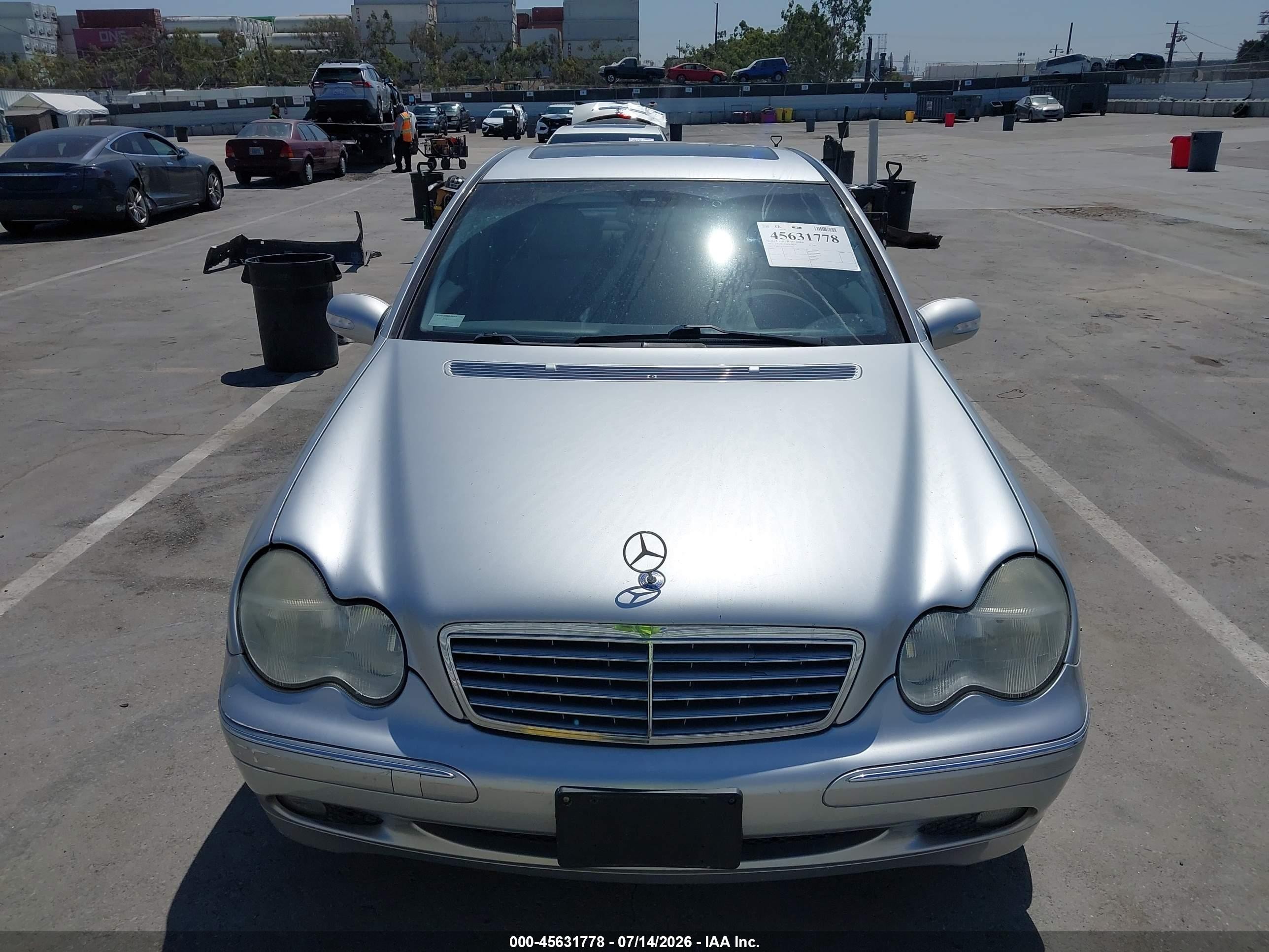 2002 Mercedes-benz C 240   Silver vin: WDBRF61J72E002770