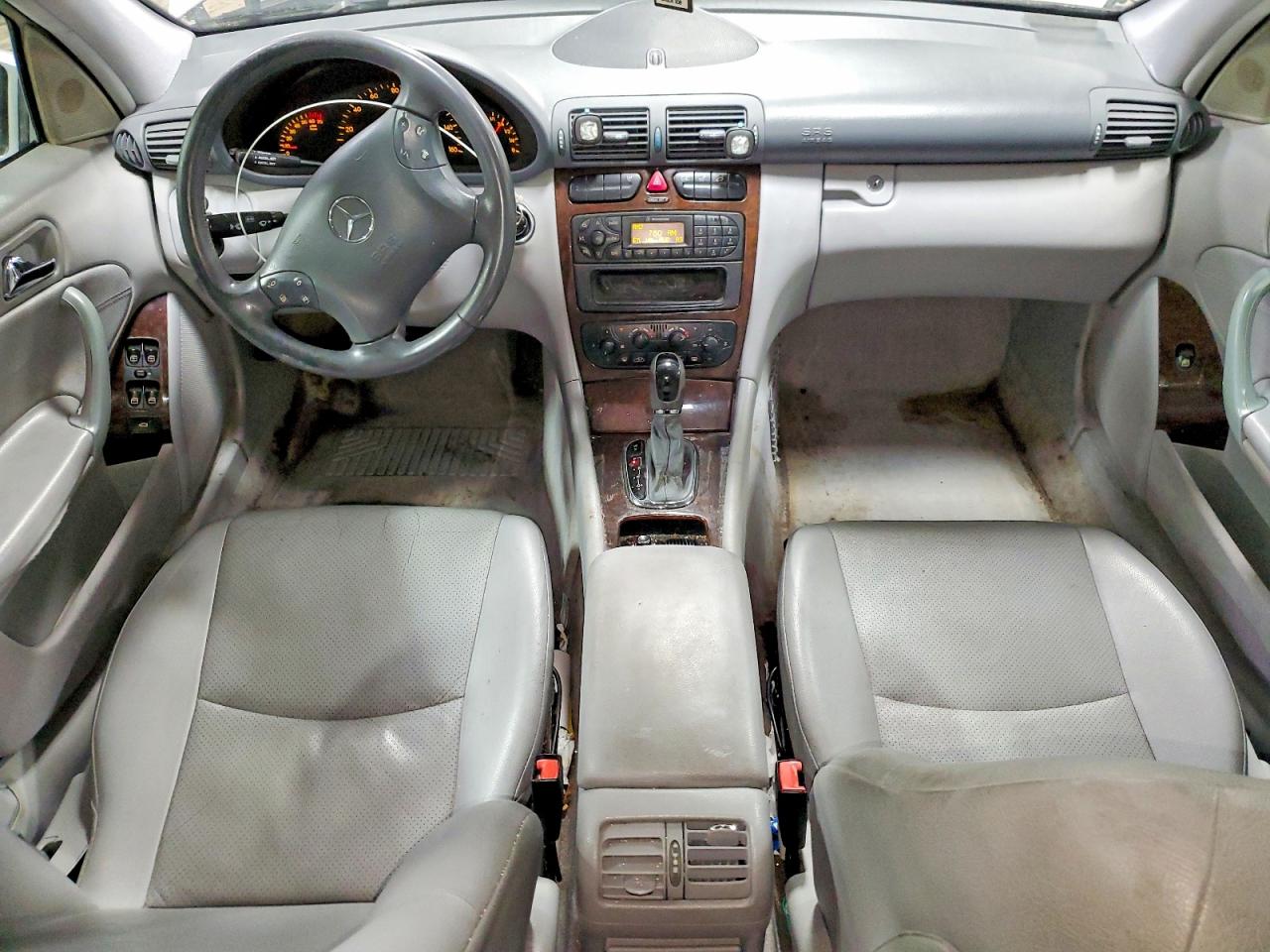 2002 Mercedes-benz C 240 Серебряный vin: WDBRF61J72F154770