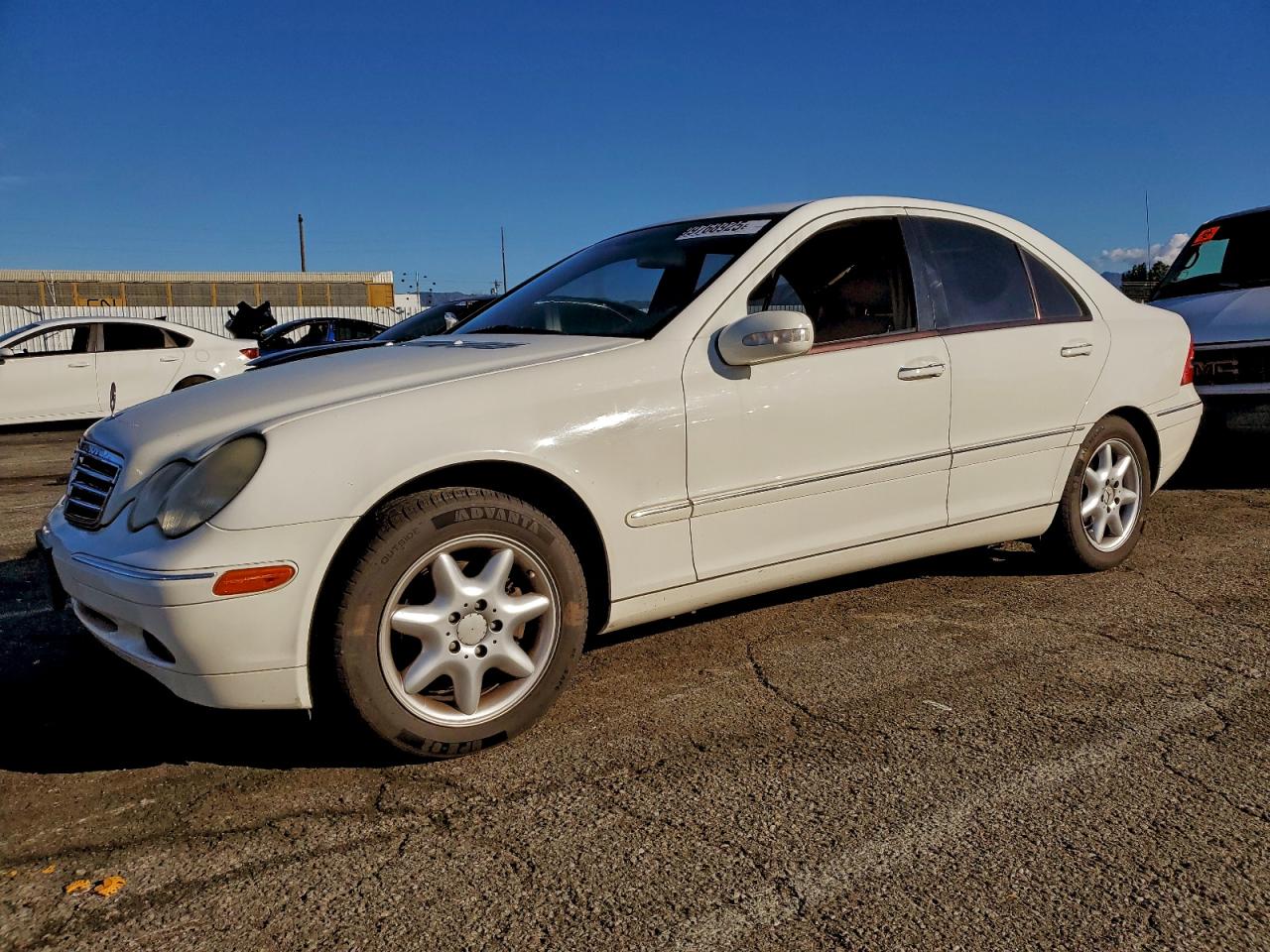 2002 Mercedes-benz C 240 White vin: WDBRF61J72F255436