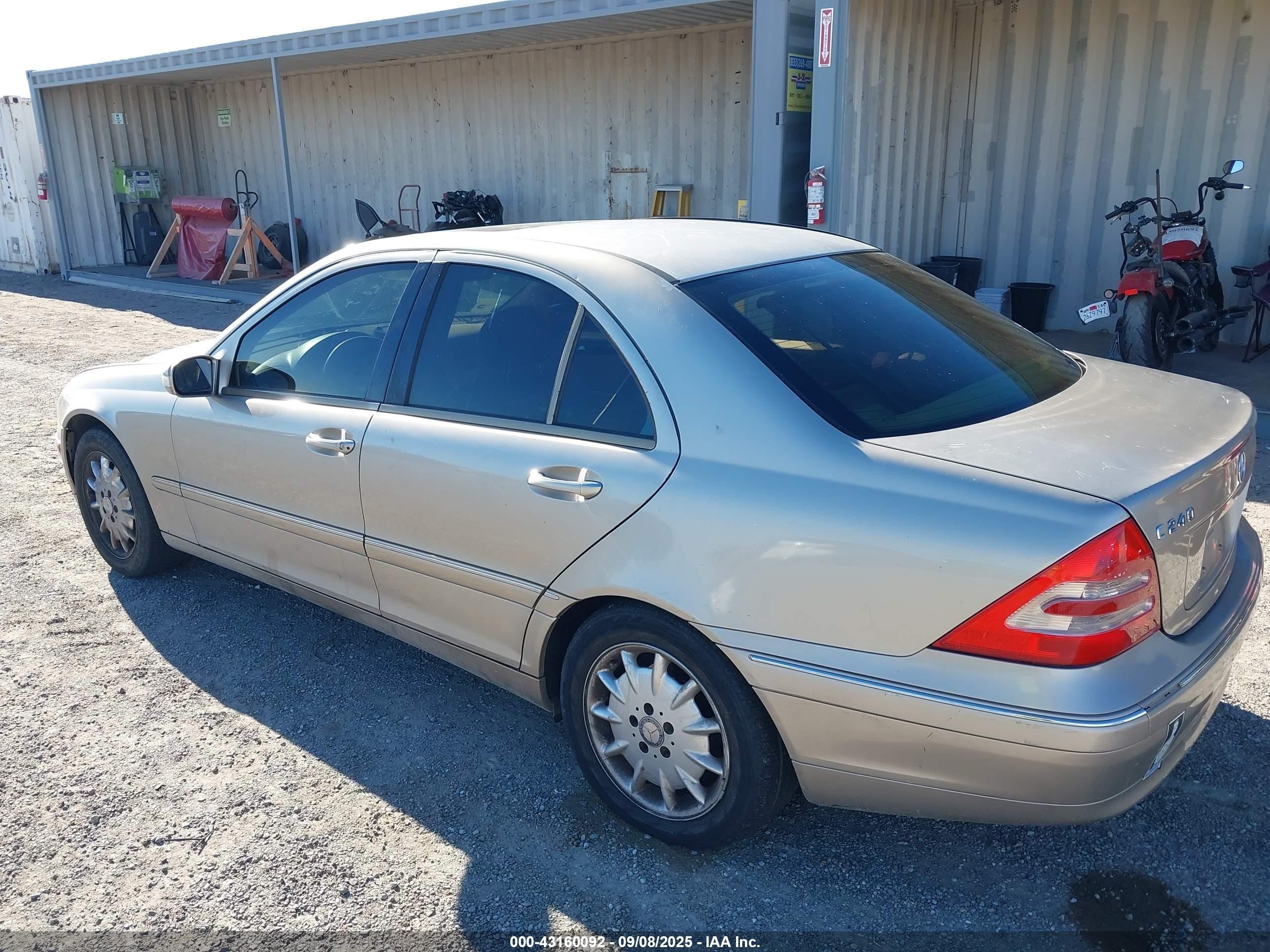 2003 Mercedes-benz C 240   Gold vin: WDBRF61J73E014161