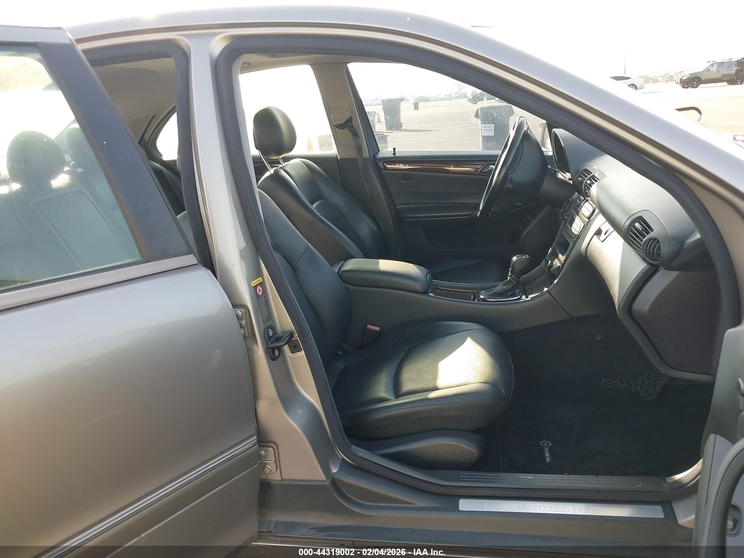 2003 Mercedes-benz C 240   Silver vin: WDBRF61J73F436148