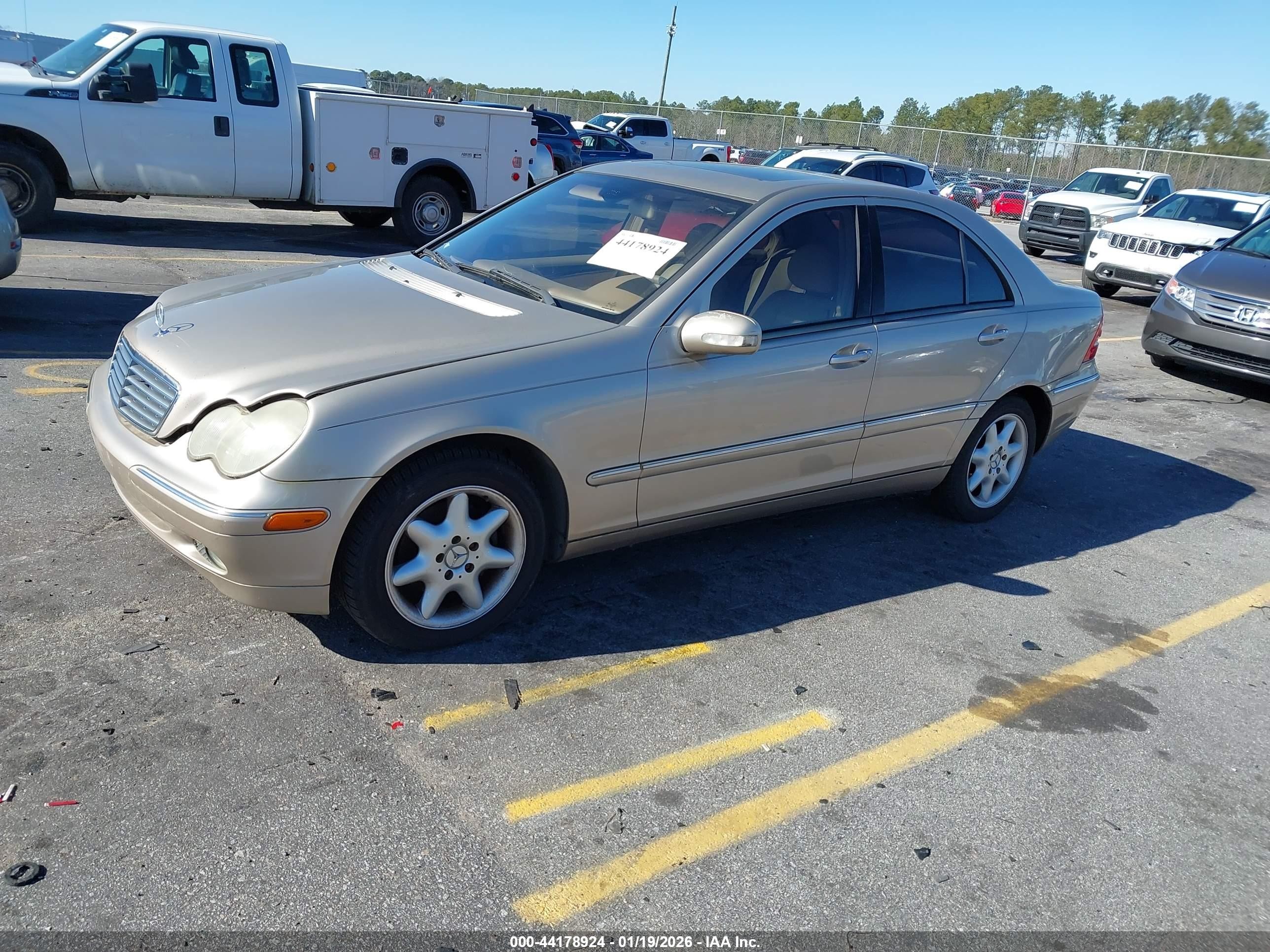 2004 Mercedes-benz C 240   Gold vin: WDBRF61J74E018891