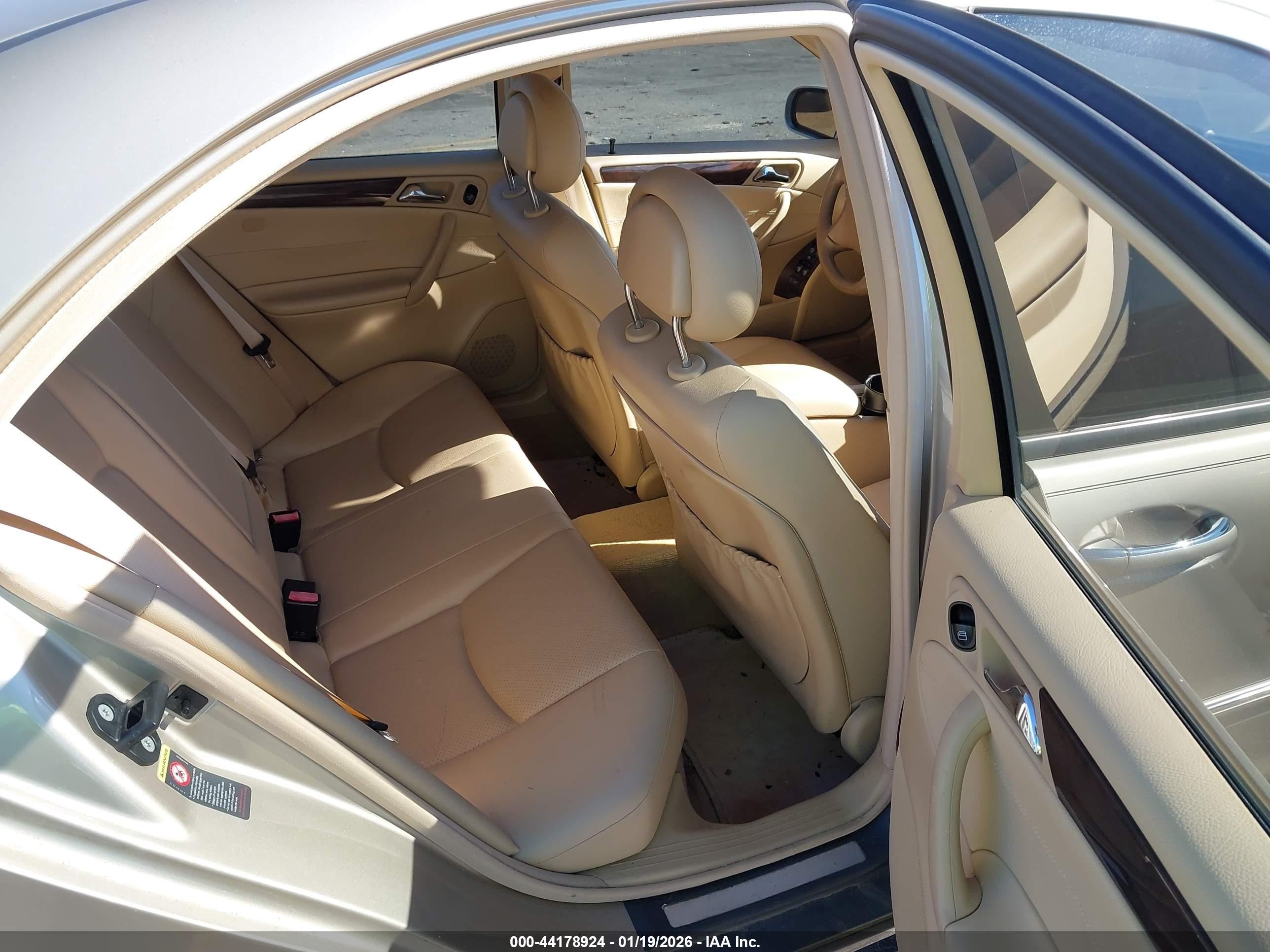 2004 Mercedes-benz C 240   Gold vin: WDBRF61J74E018891