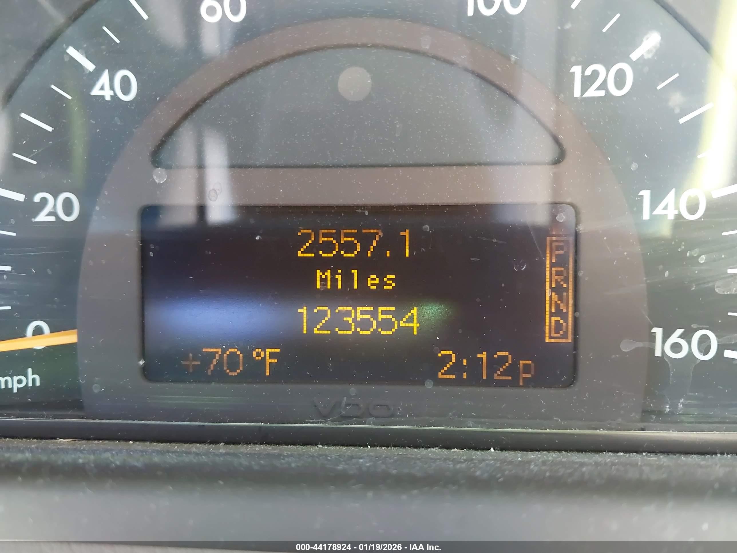 2004 Mercedes-benz C 240   Gold vin: WDBRF61J74E018891