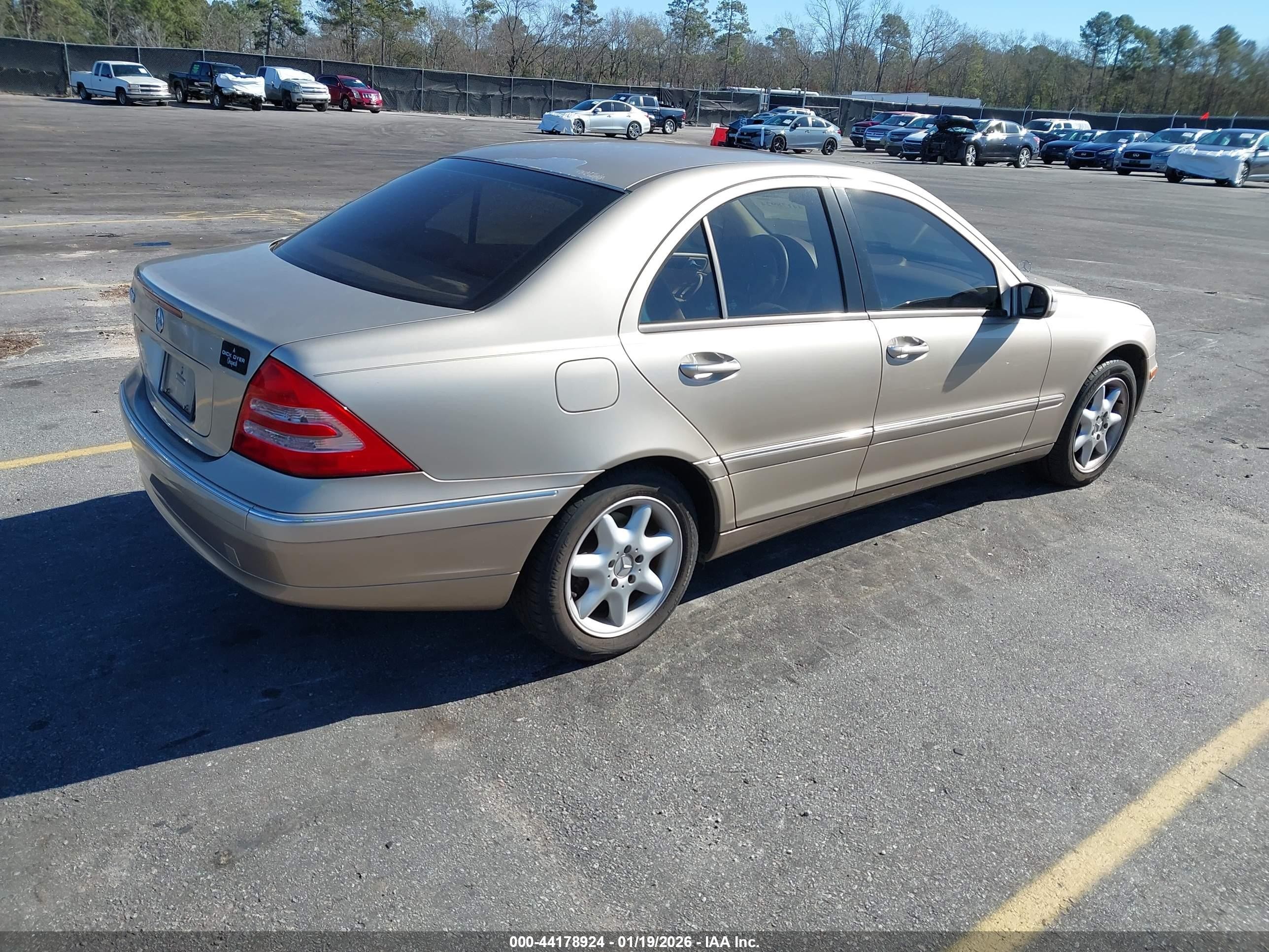 2004 Mercedes-benz C 240   Gold vin: WDBRF61J74E018891