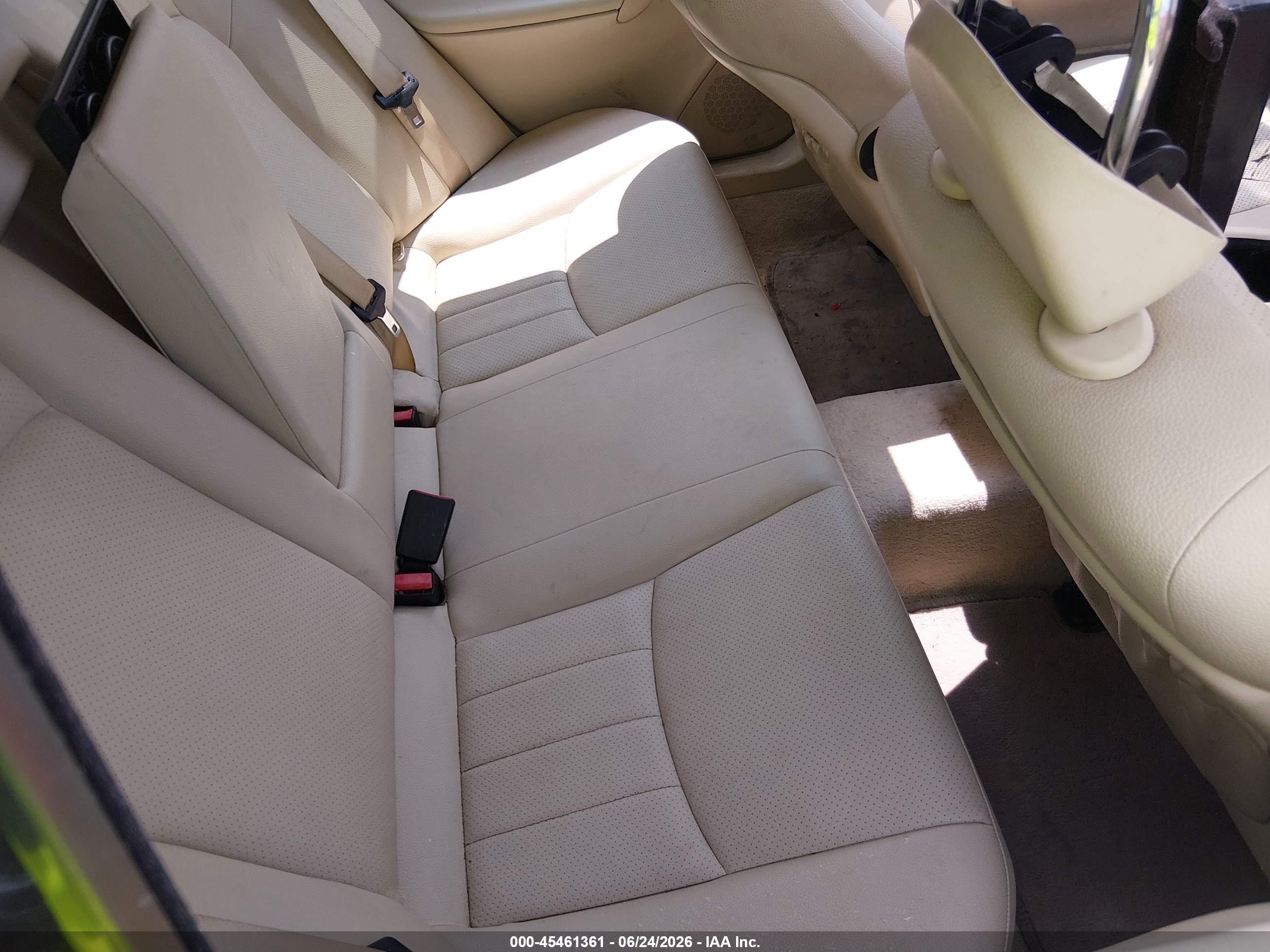 2005 Mercedes-benz C 240 Luxury Champagne vin: WDBRF61J75F679154