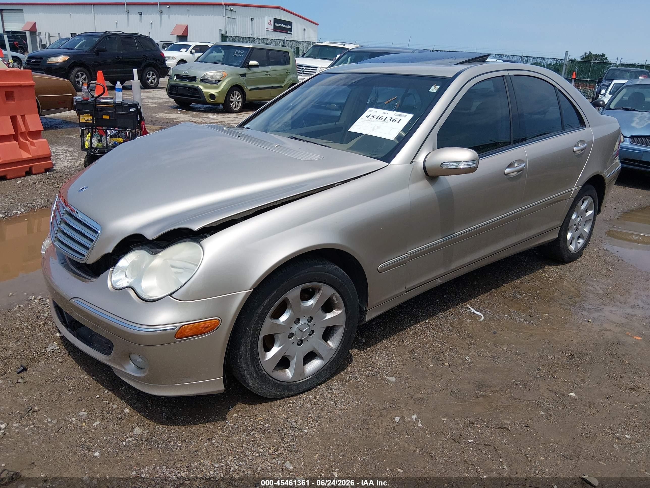 2005 Mercedes-benz C 240 Luxury Champagne vin: WDBRF61J75F679154