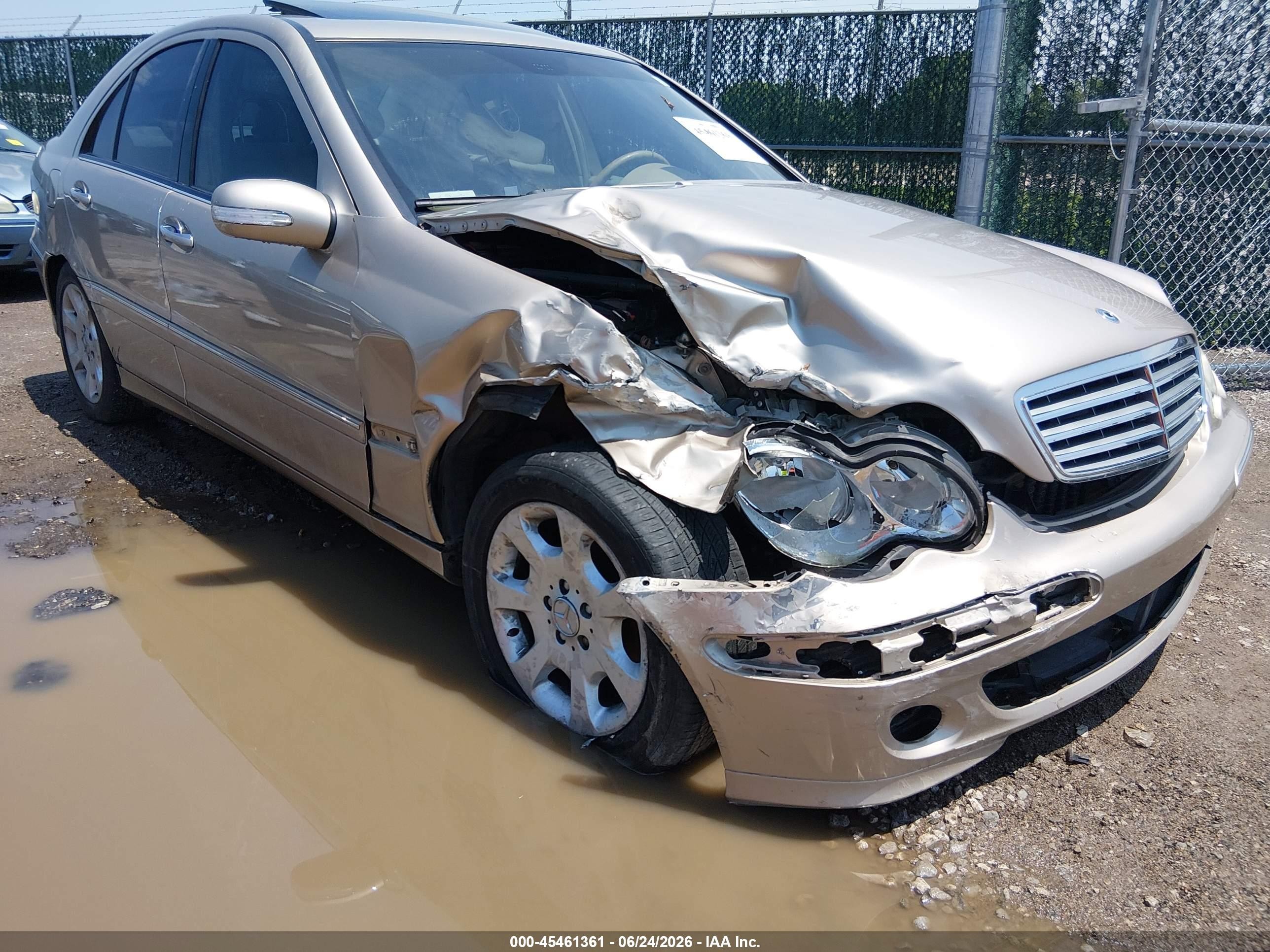 2005 Mercedes-benz C 240 Luxury Champagne vin: WDBRF61J75F679154