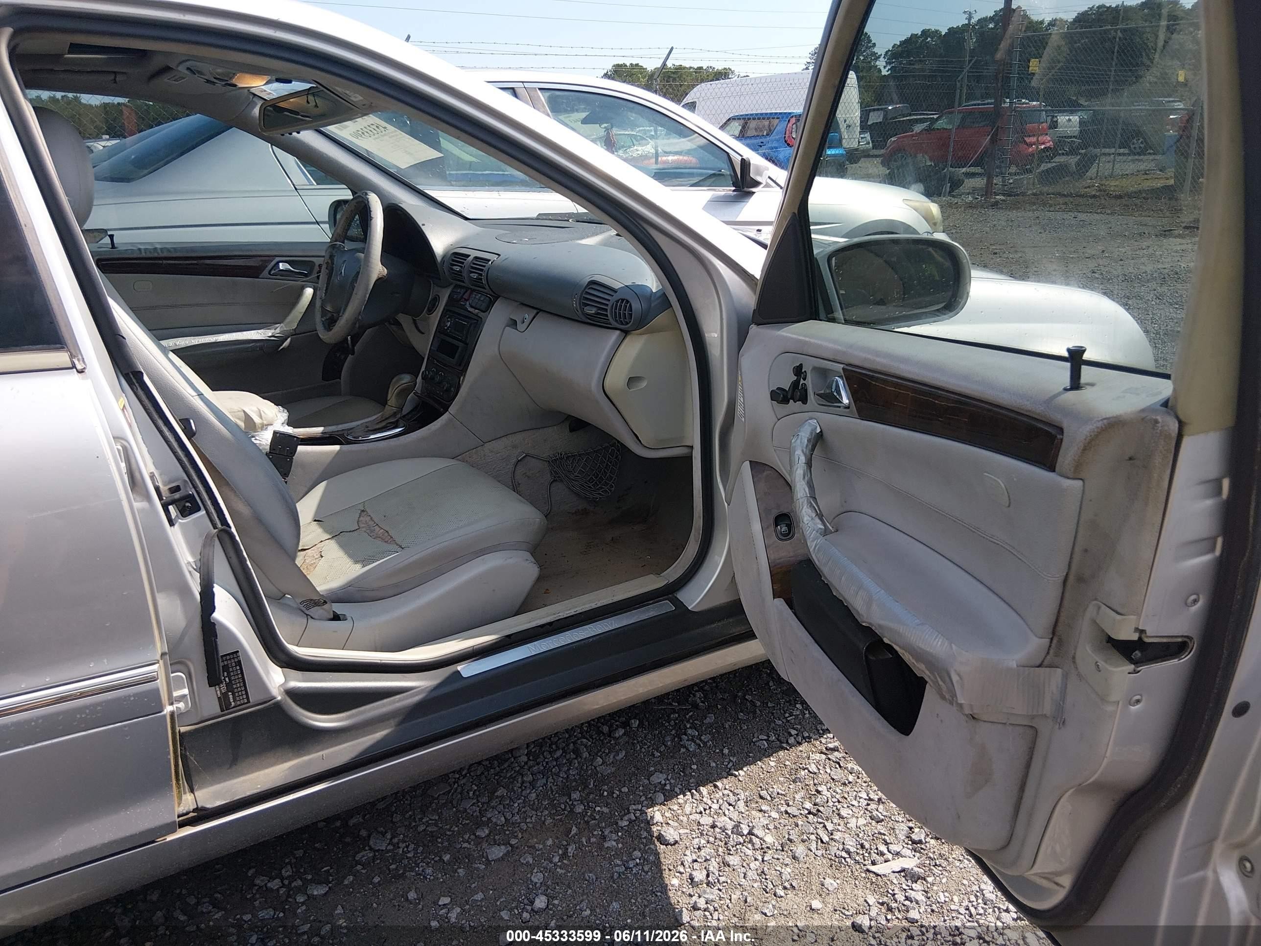 2002 Mercedes-benz C 240   Silver vin: WDBRF61J82F164143
