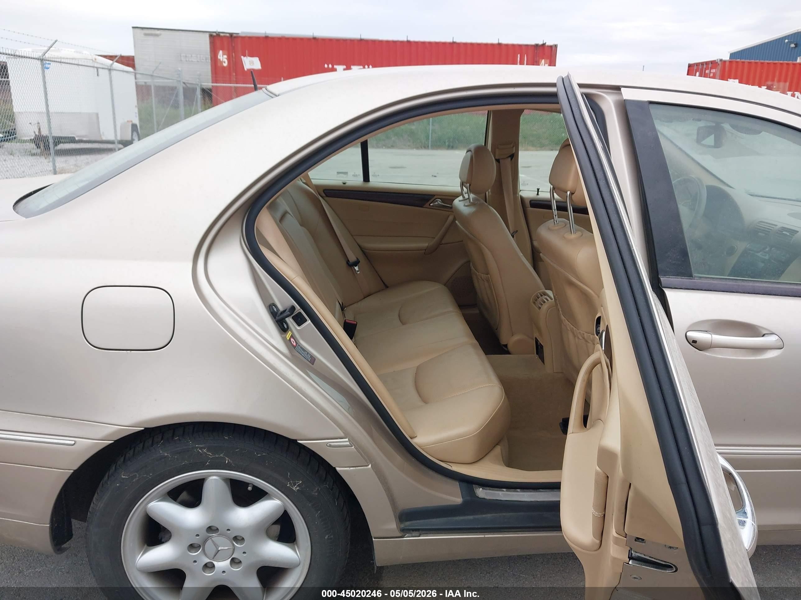 2002 Mercedes-benz C 240   Tan vin: WDBRF61J82F181301