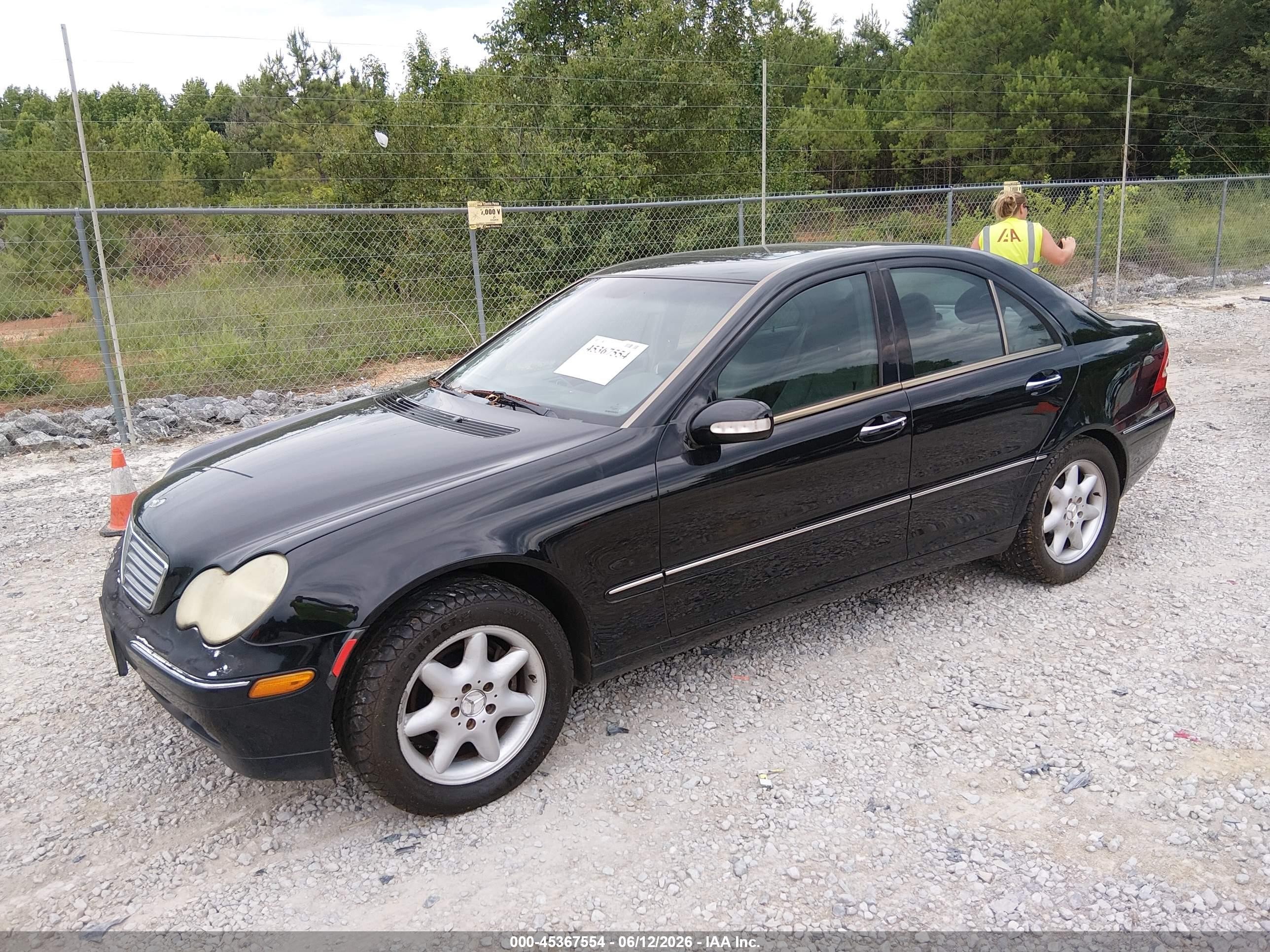 2002 Mercedes-benz C 240   Black vin: WDBRF61J82F210375