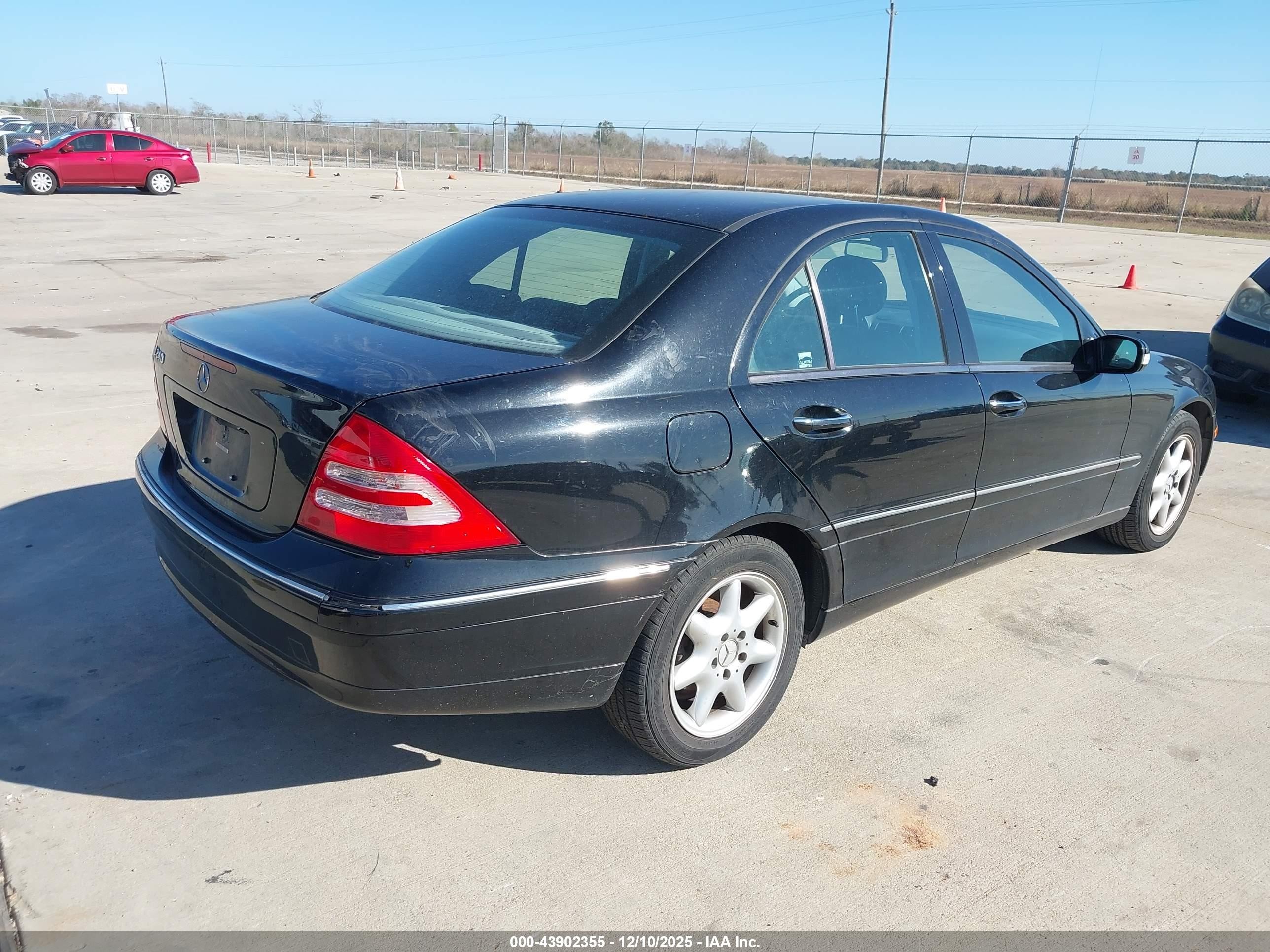 2003 Mercedes-benz C 240   Черный vin: WDBRF61J83A475893