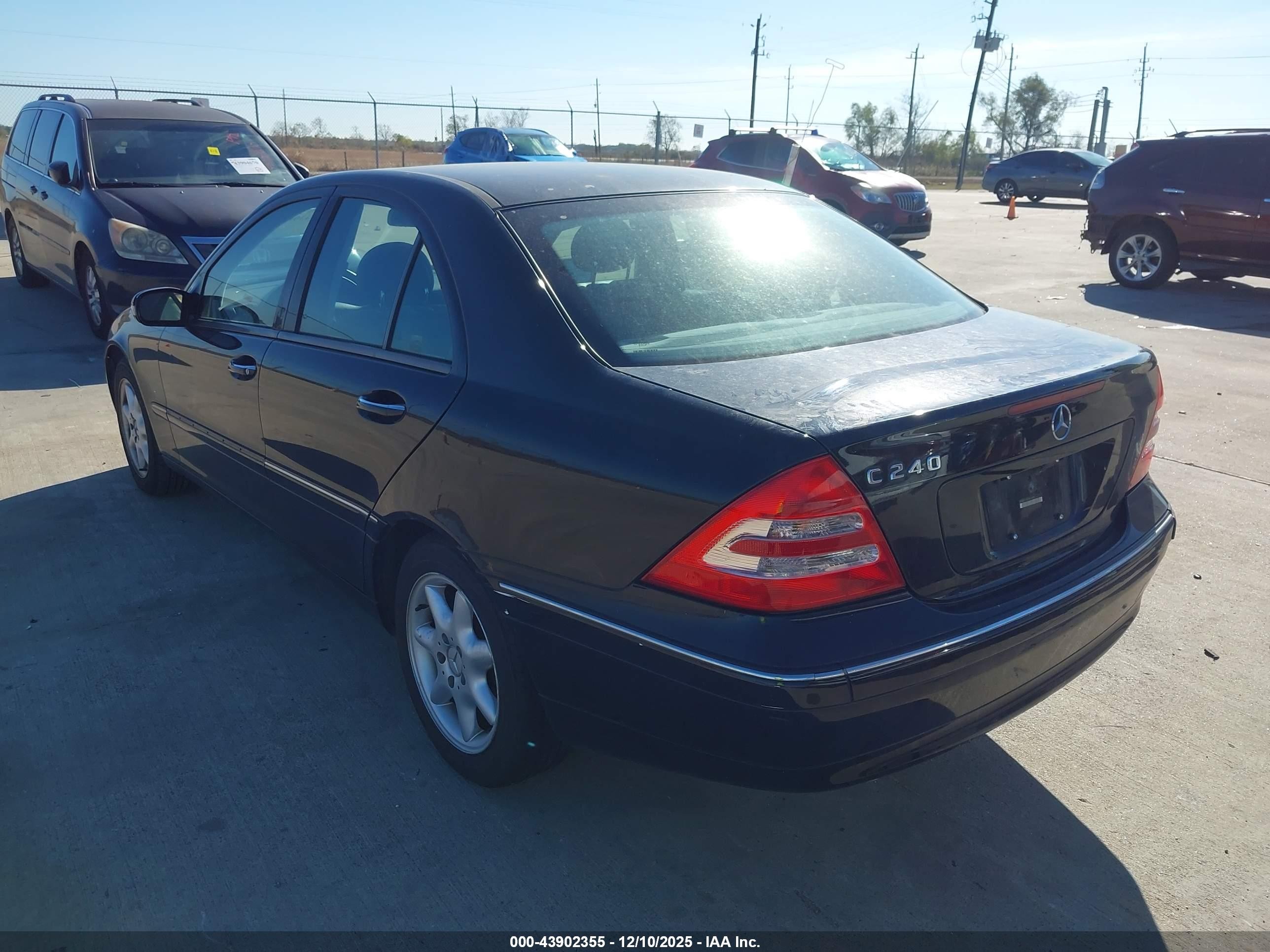 2003 Mercedes-benz C 240   Черный vin: WDBRF61J83A475893