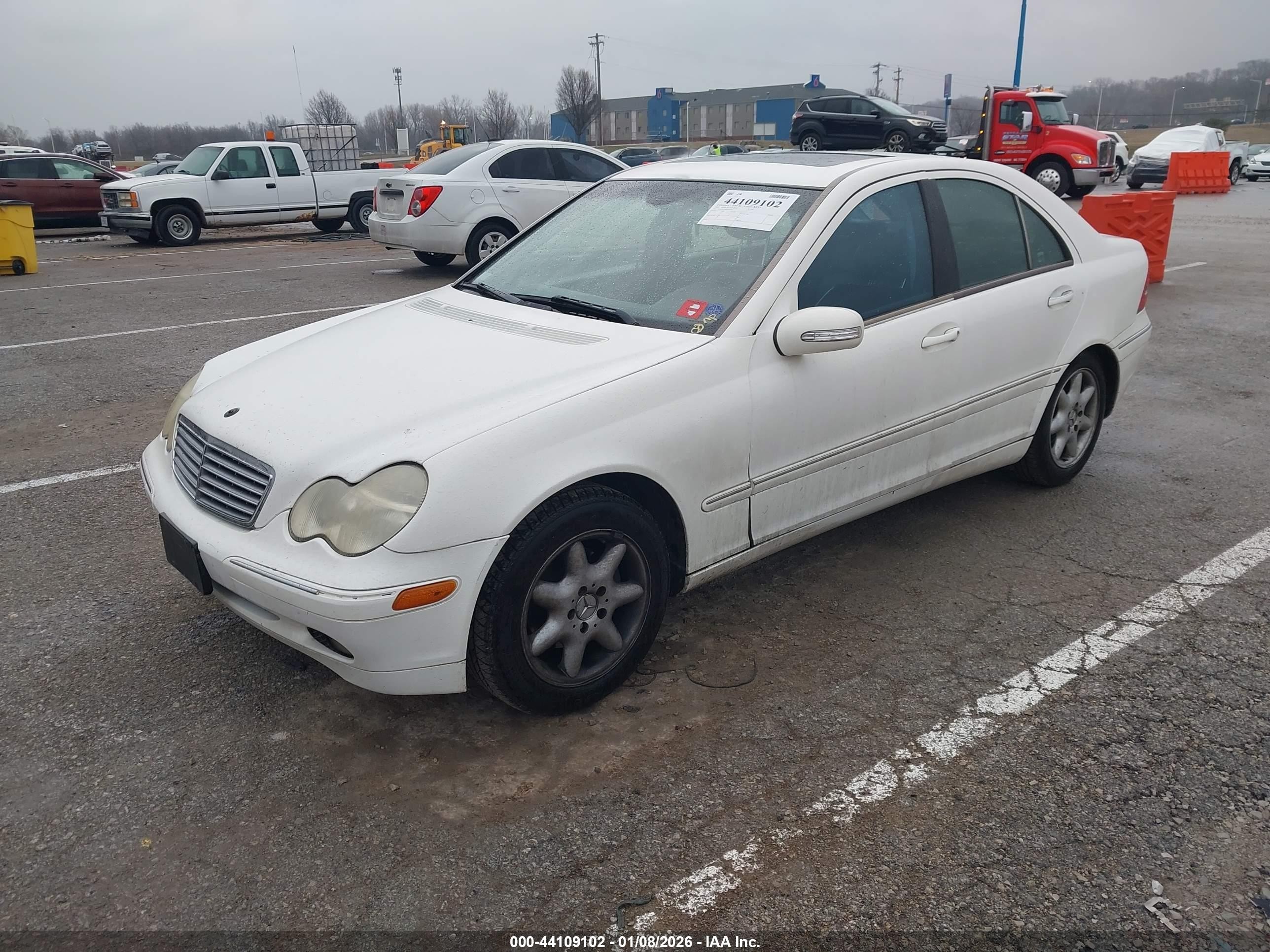 2004 Mercedes-benz C 240   White vin: WDBRF61J84A639290