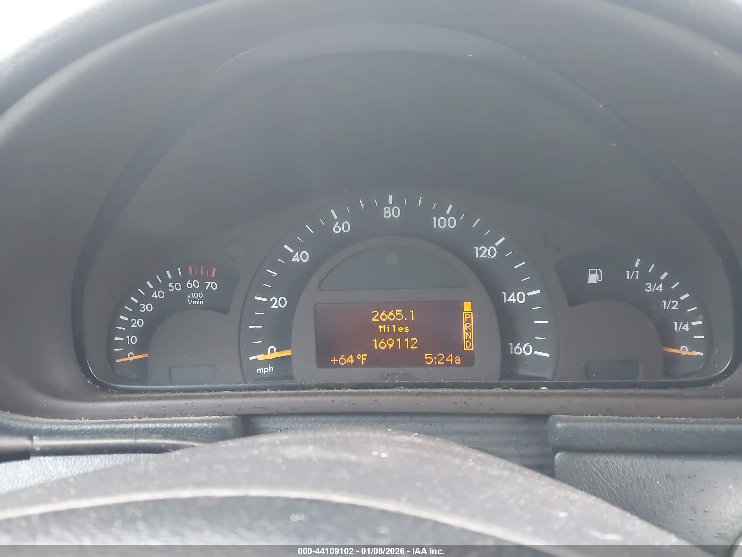 2004 Mercedes-benz C 240   White vin: WDBRF61J84A639290