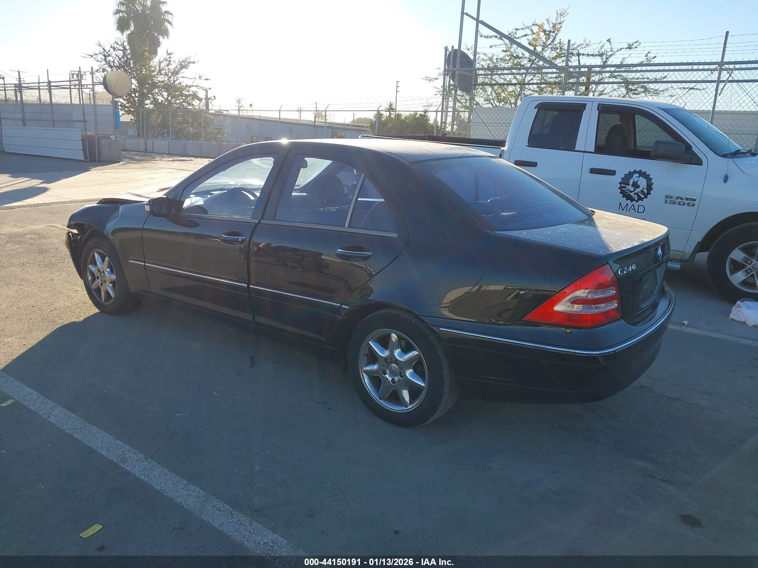 2004 Mercedes-benz C 240   Black vin: WDBRF61J84E016664