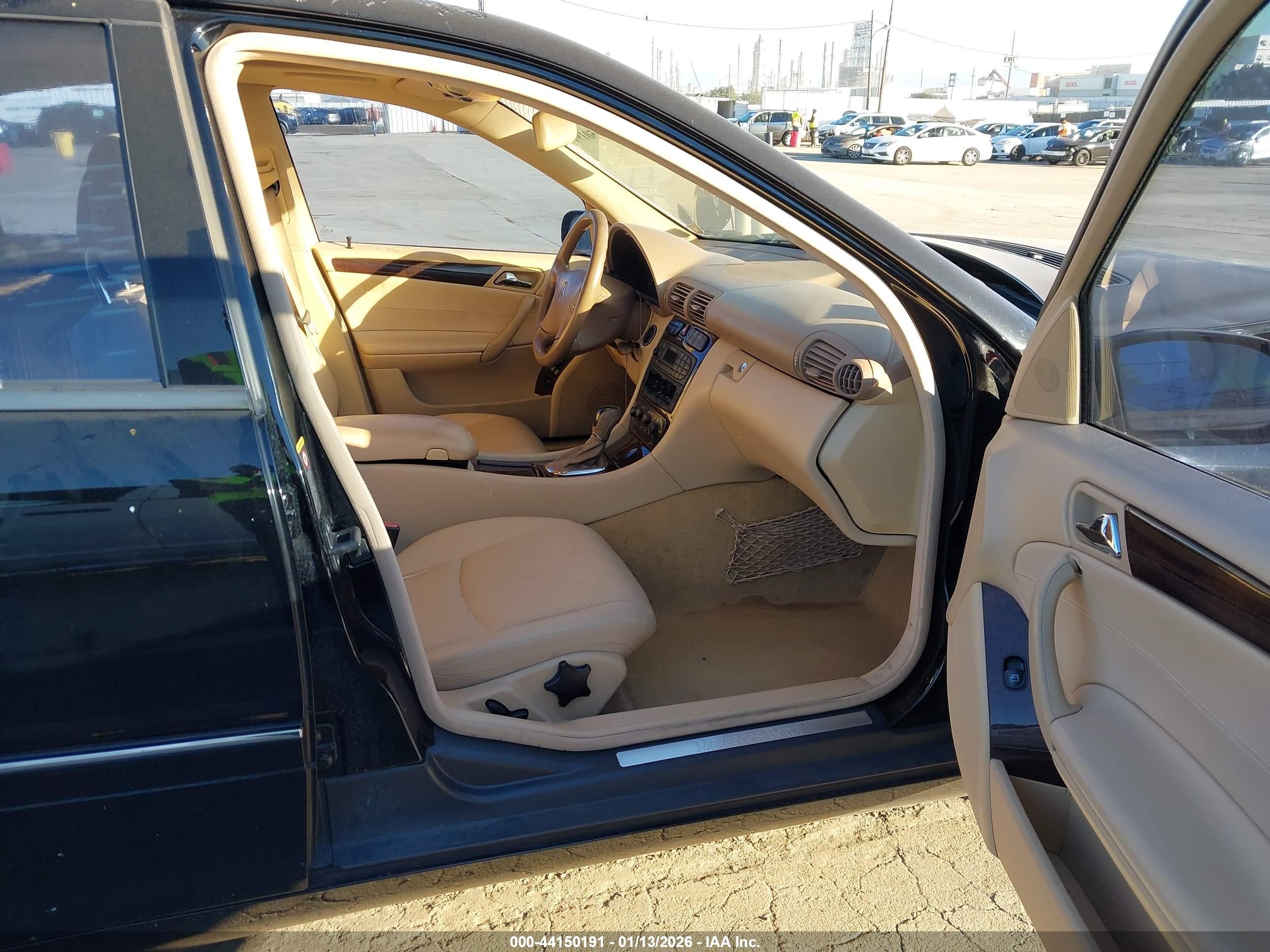 2004 Mercedes-benz C 240   Black vin: WDBRF61J84E016664