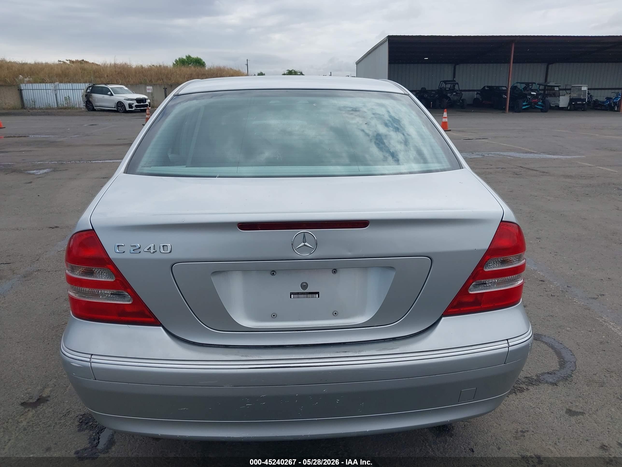 2004 Mercedes-benz C 240   Серебряный vin: WDBRF61J84F550631