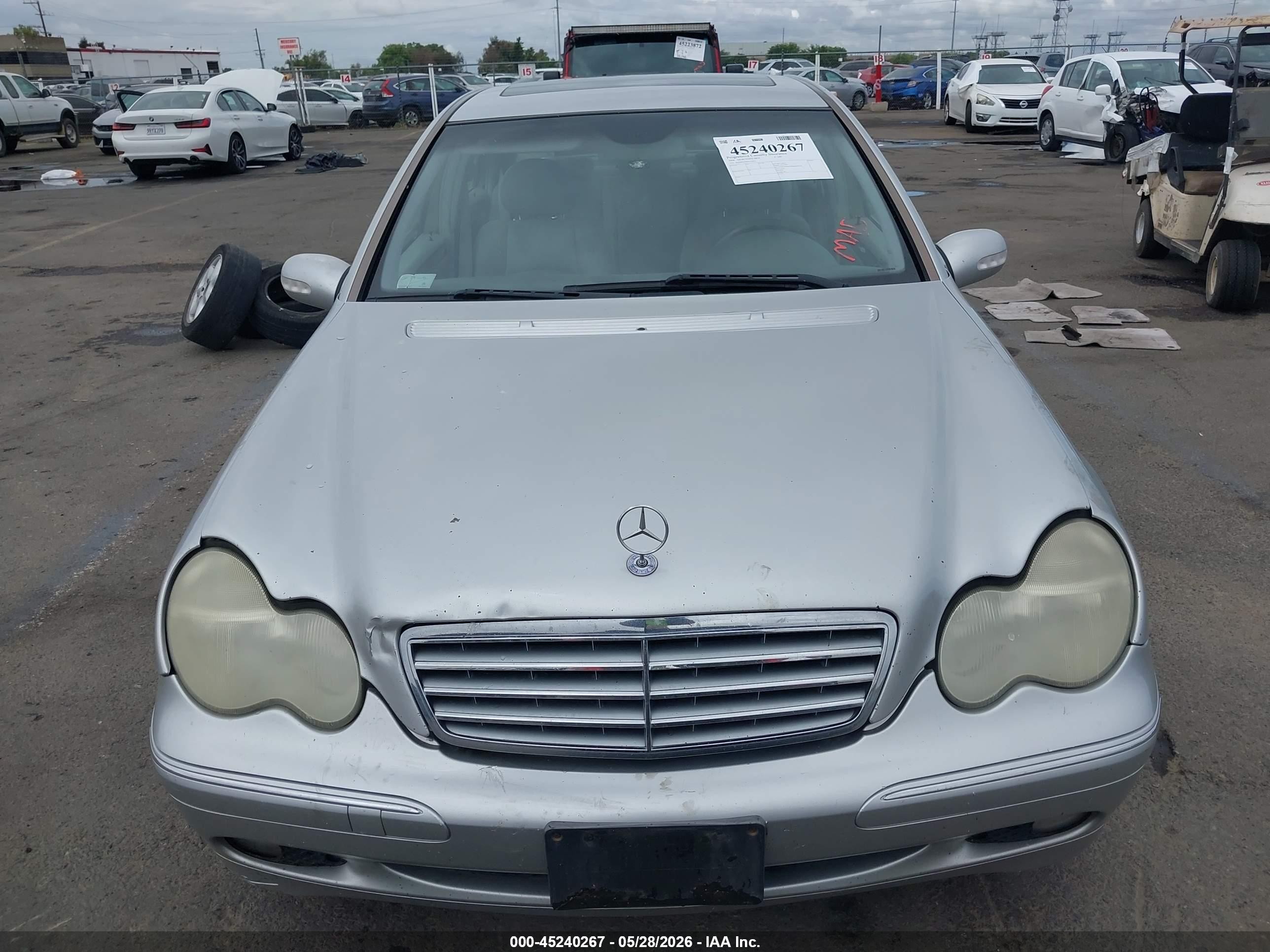 2004 Mercedes-benz C 240   Серебряный vin: WDBRF61J84F550631