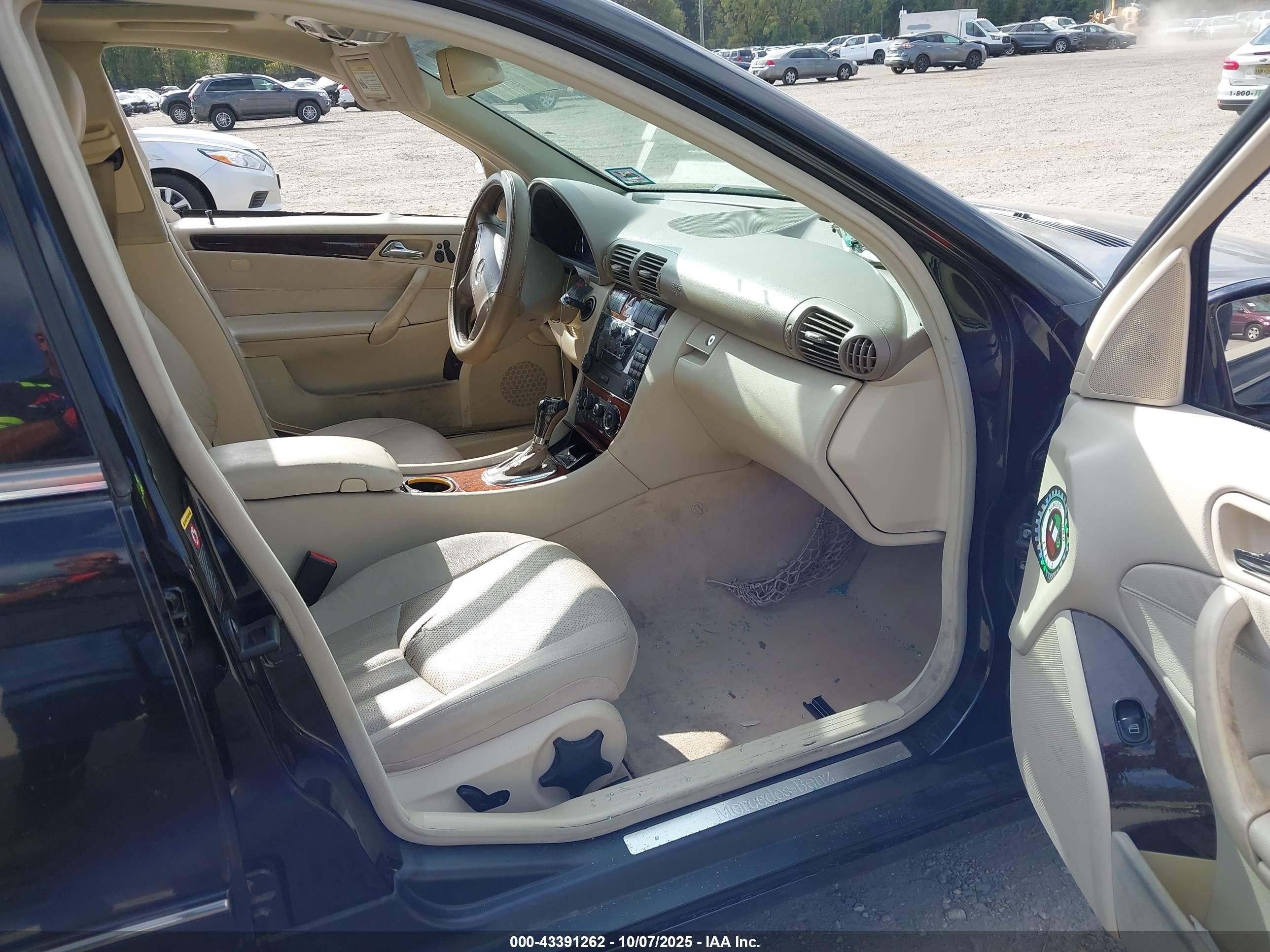 2005 Mercedes-benz C 240 Luxury Black vin: WDBRF61J85A787120