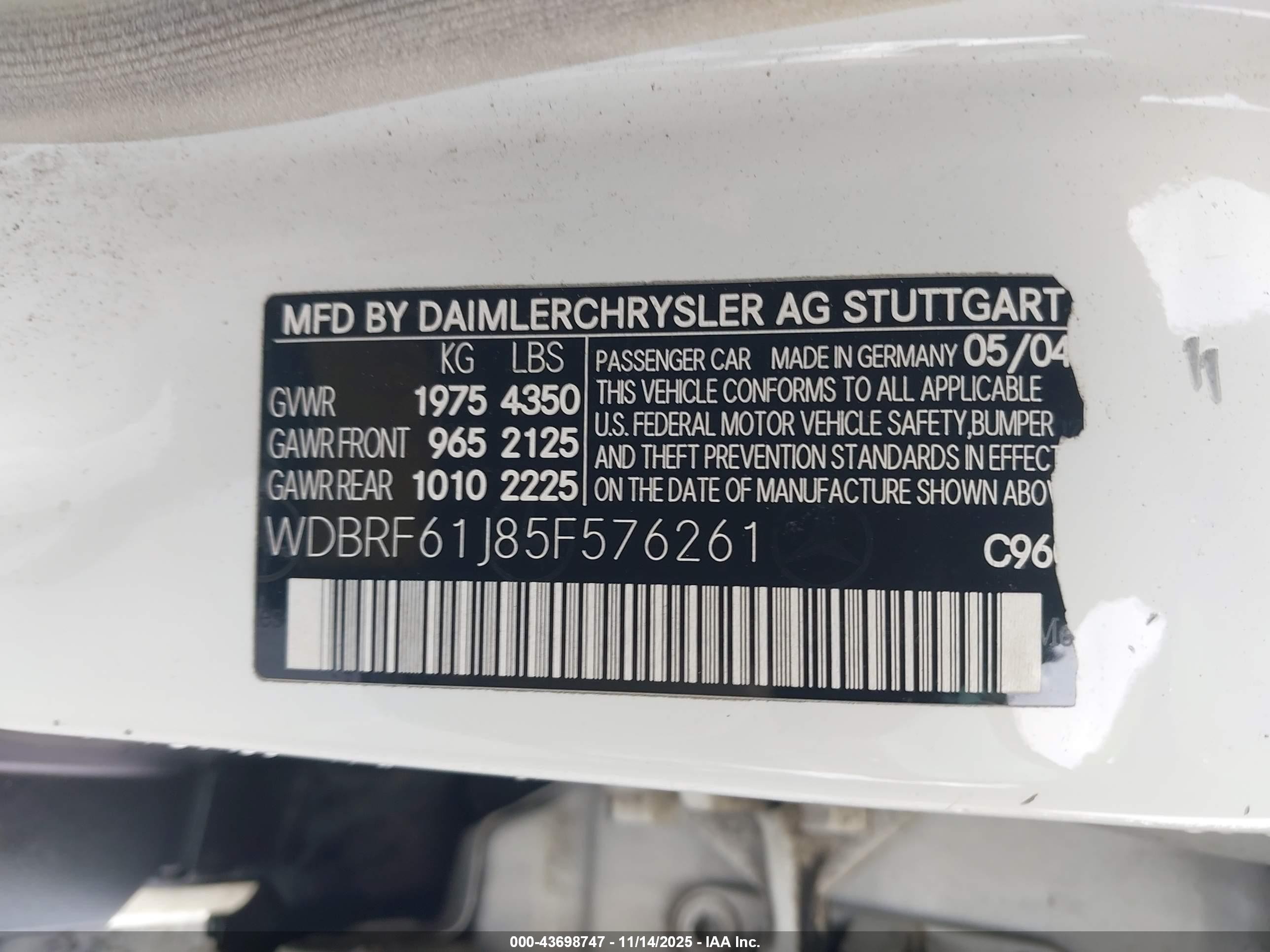 2005 Mercedes-benz C 240 Luxury White vin: WDBRF61J85F576261