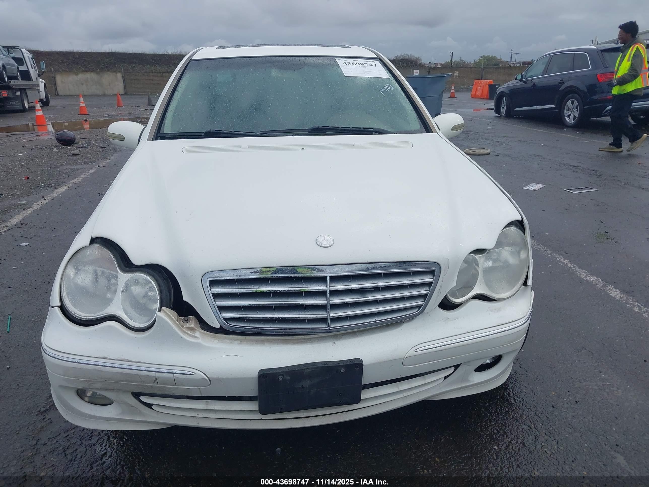 2005 Mercedes-benz C 240 Luxury White vin: WDBRF61J85F576261