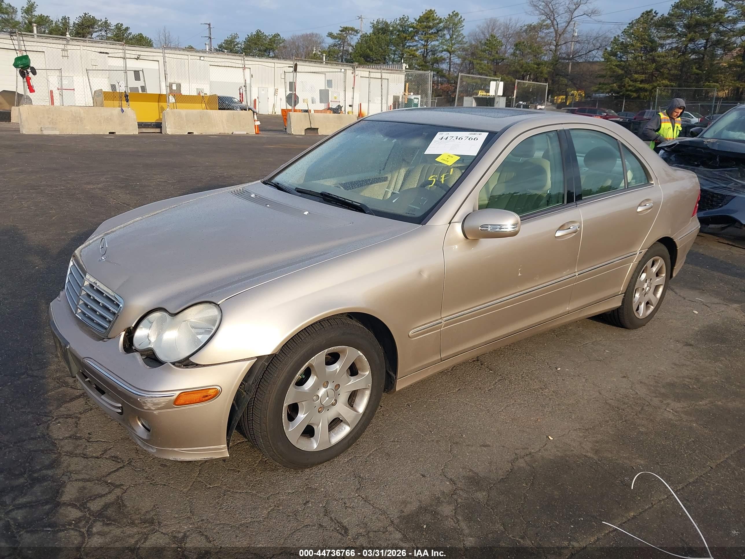 2005 Mercedes-benz C 240 Luxury Beige vin: WDBRF61J85F617469