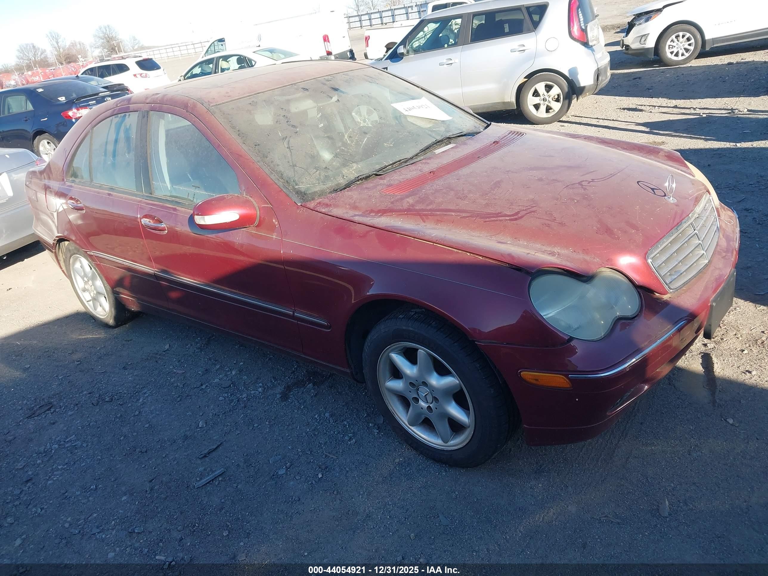 2002 Mercedes-benz C 240   Red vin: WDBRF61J92E001586