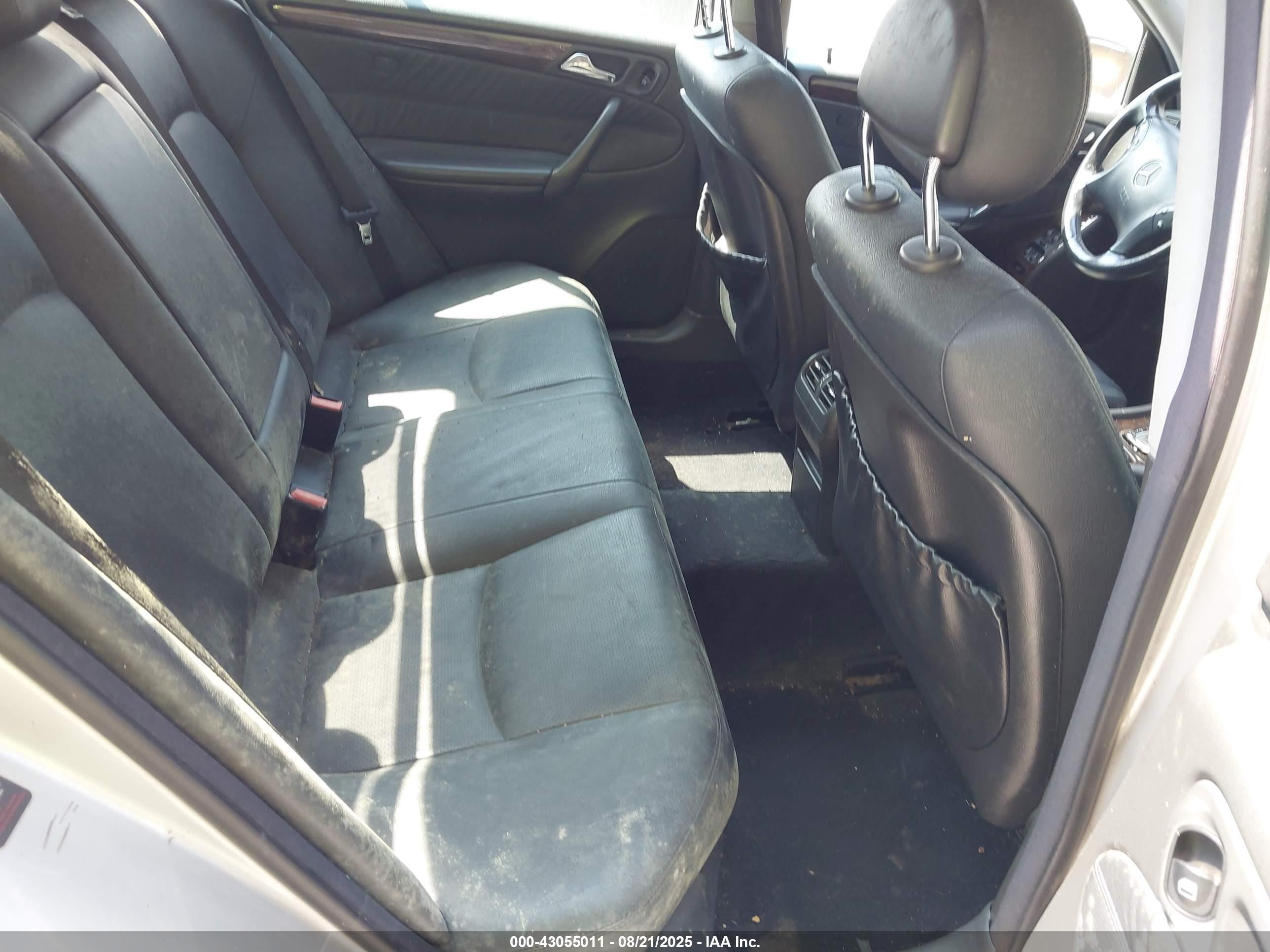 2002 Mercedes-benz C 240   Silver vin: WDBRF61J92F190928