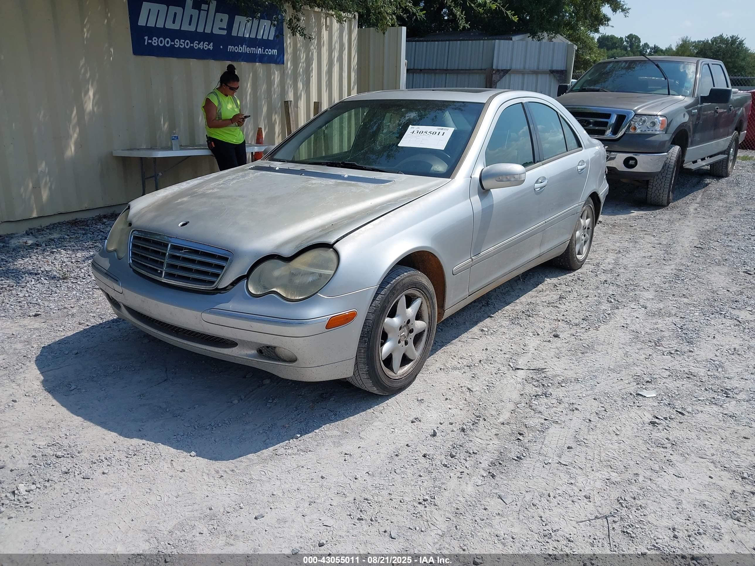 2002 Mercedes-benz C 240   Silver vin: WDBRF61J92F190928